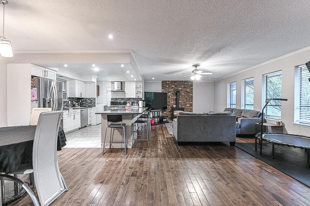 28712 58 Avenue, Abbotsford, V4X 2P6 — photo 2