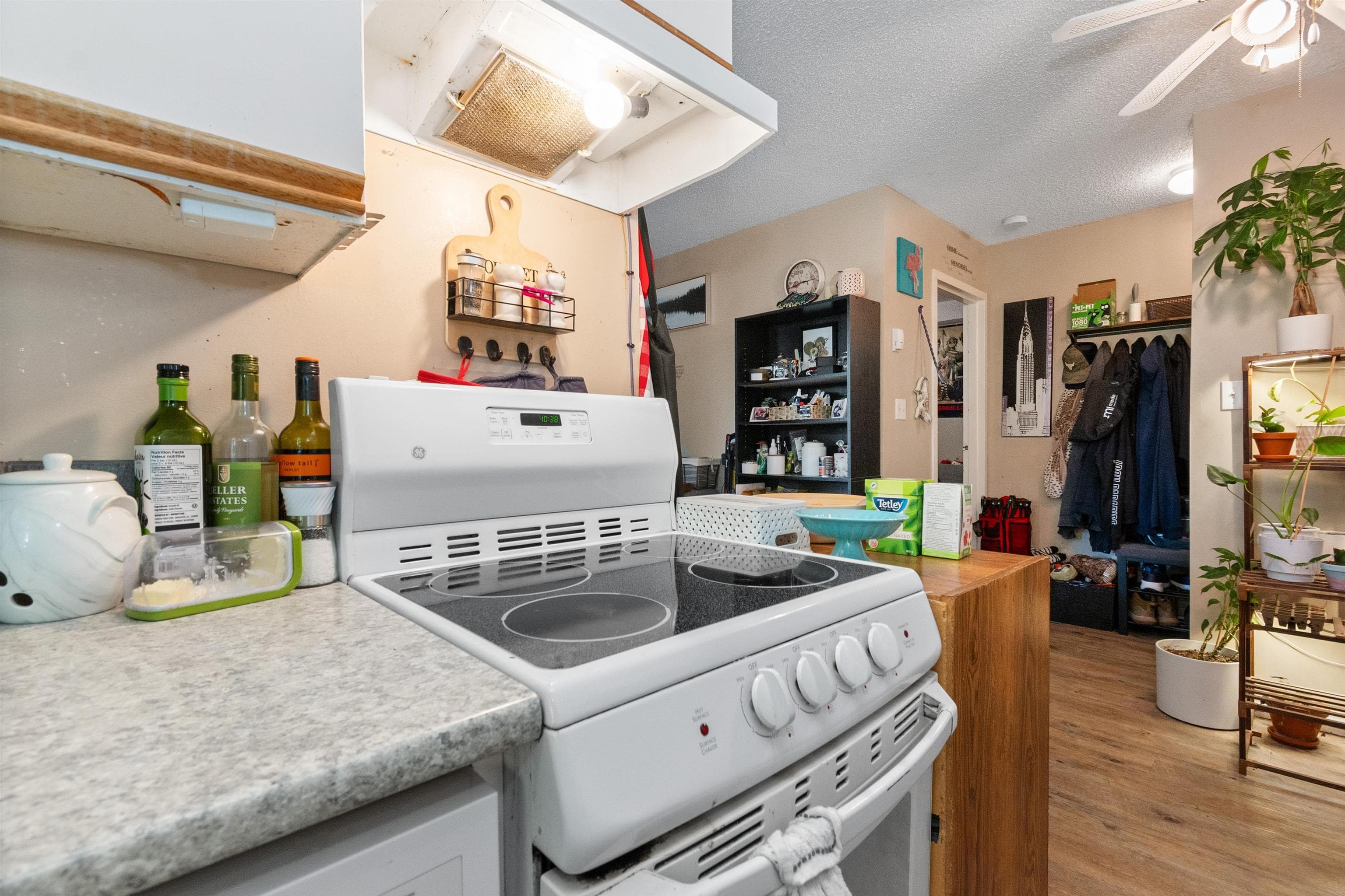 112 - 9477 Cook Street, Chilliwack, V2P 4J8 — photo 3