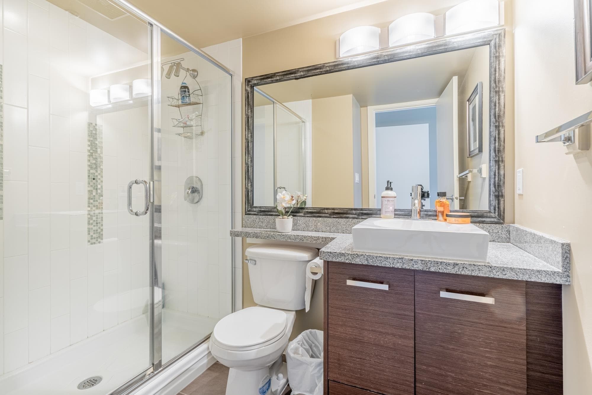 801 - 2959 Glen Drive, Coquitlam, V3B 0B8 — photo 5