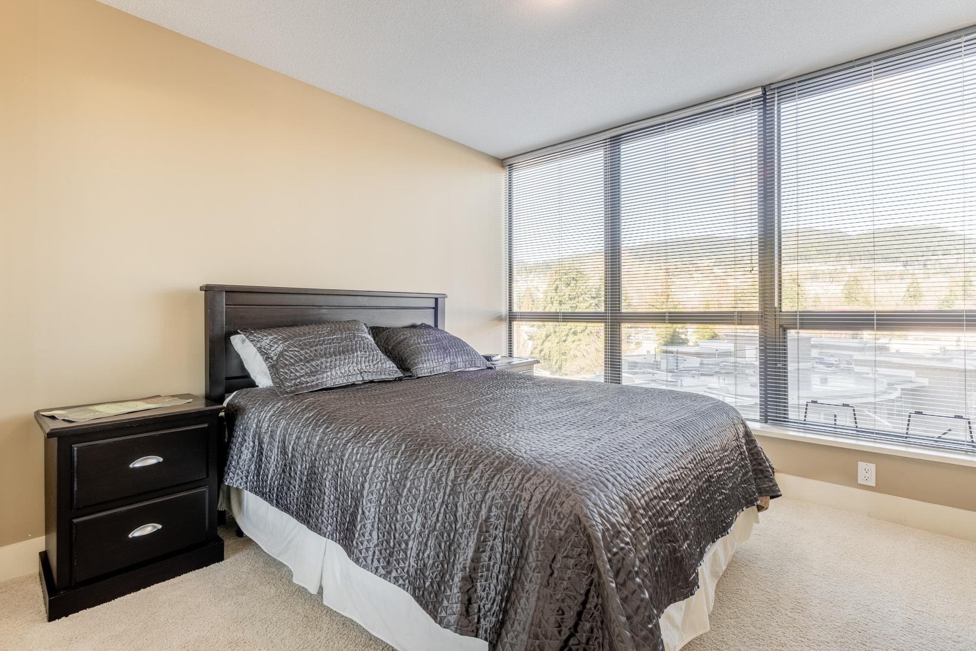 801 - 2959 Glen Drive, Coquitlam, V3B 0B8 — photo 4