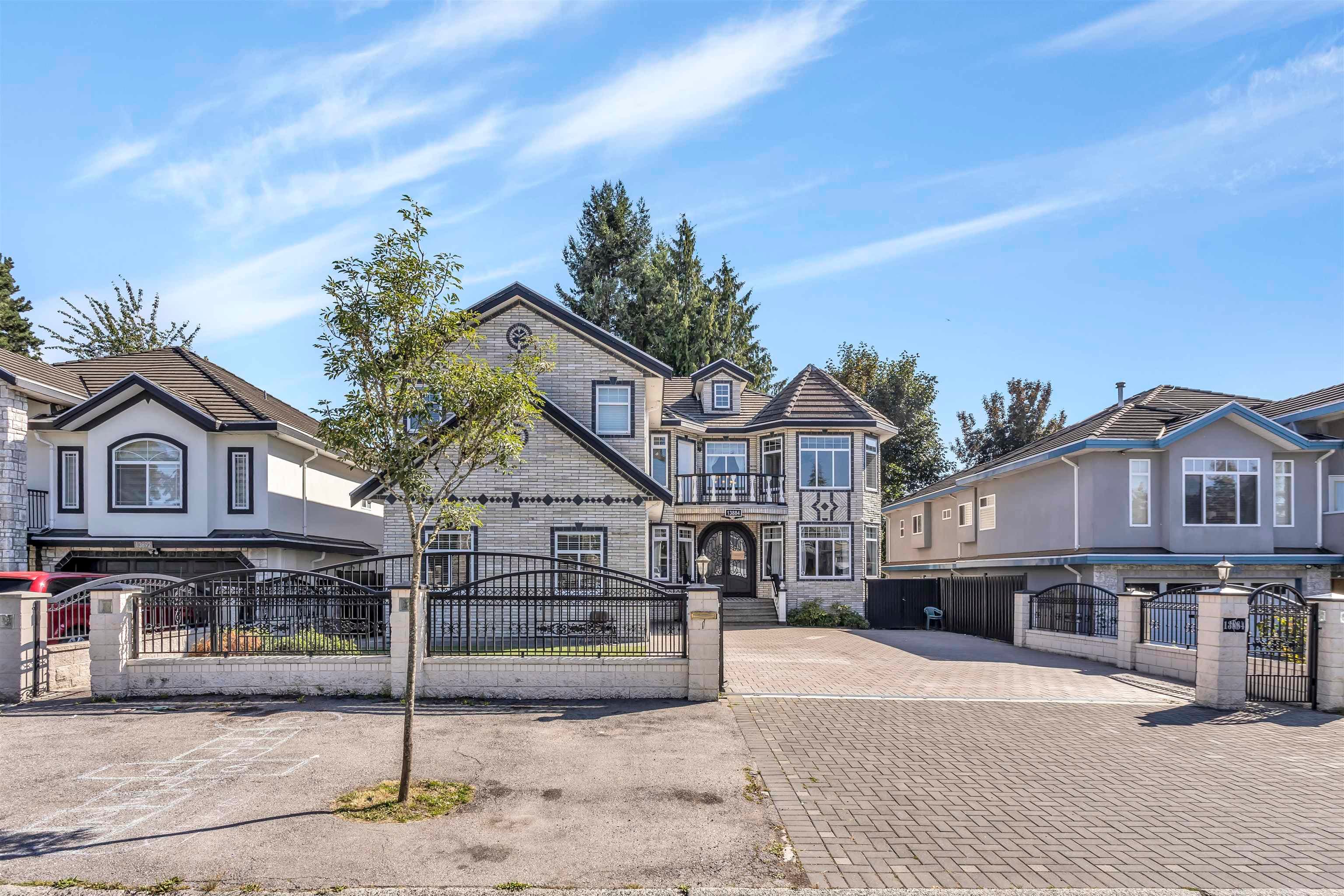 13884 89a Avenue, Surrey, V3V 6K9 — photo 2