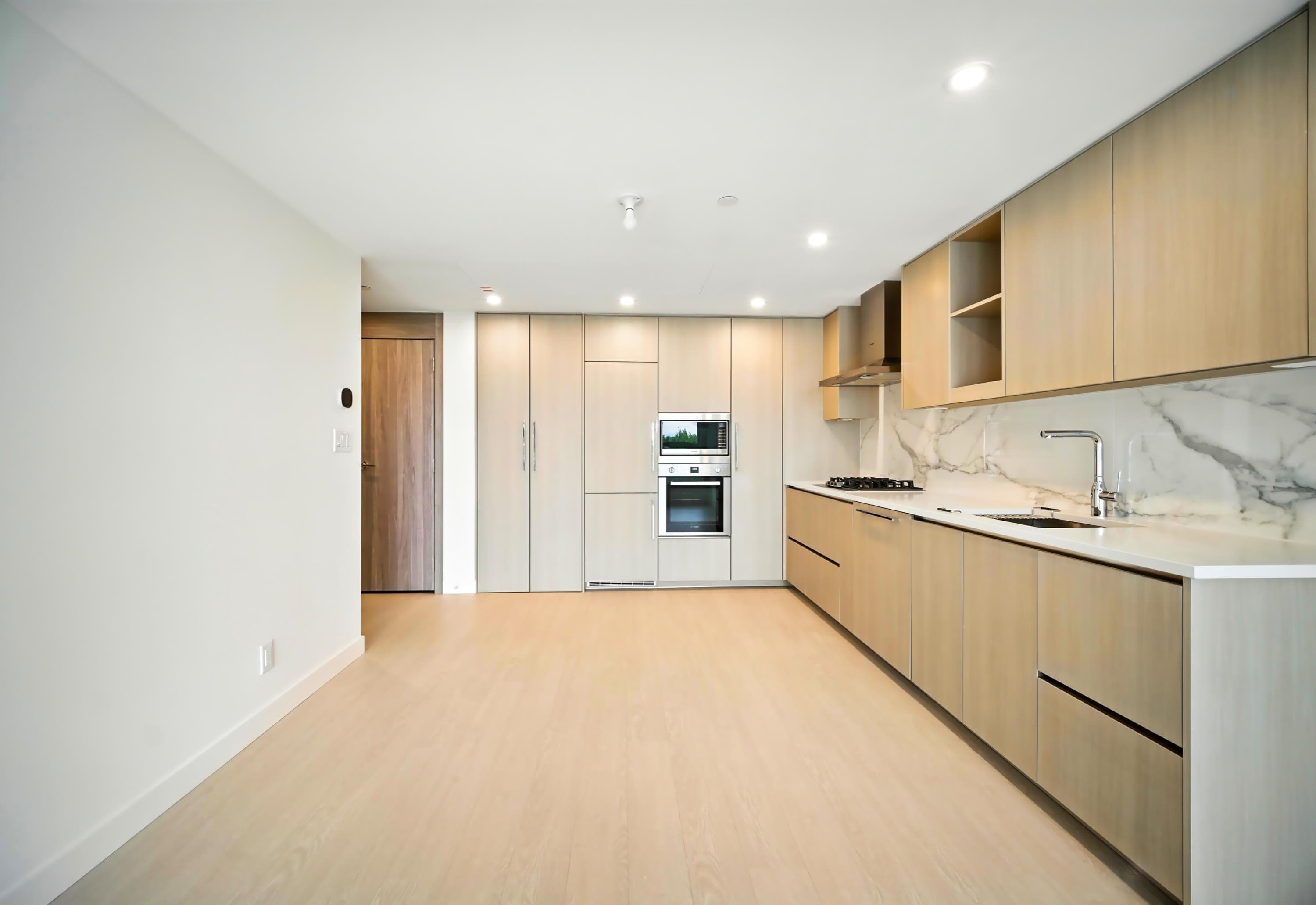 706 - 13778 100 Avenue, Surrey, V3T 0V3 — photo 2