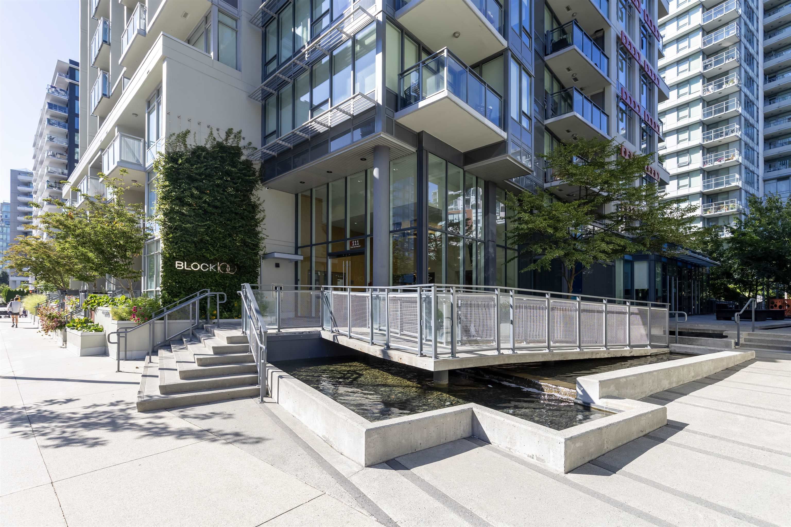 1206 - 111 E 1st Avenue, Vancouver, V6A 0E9 — photo 1