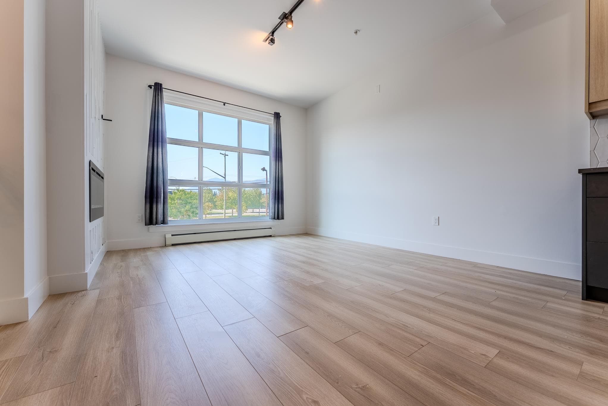 2 - 46376 Yale Road, Chilliwack, V2P 2R2 — photo 3