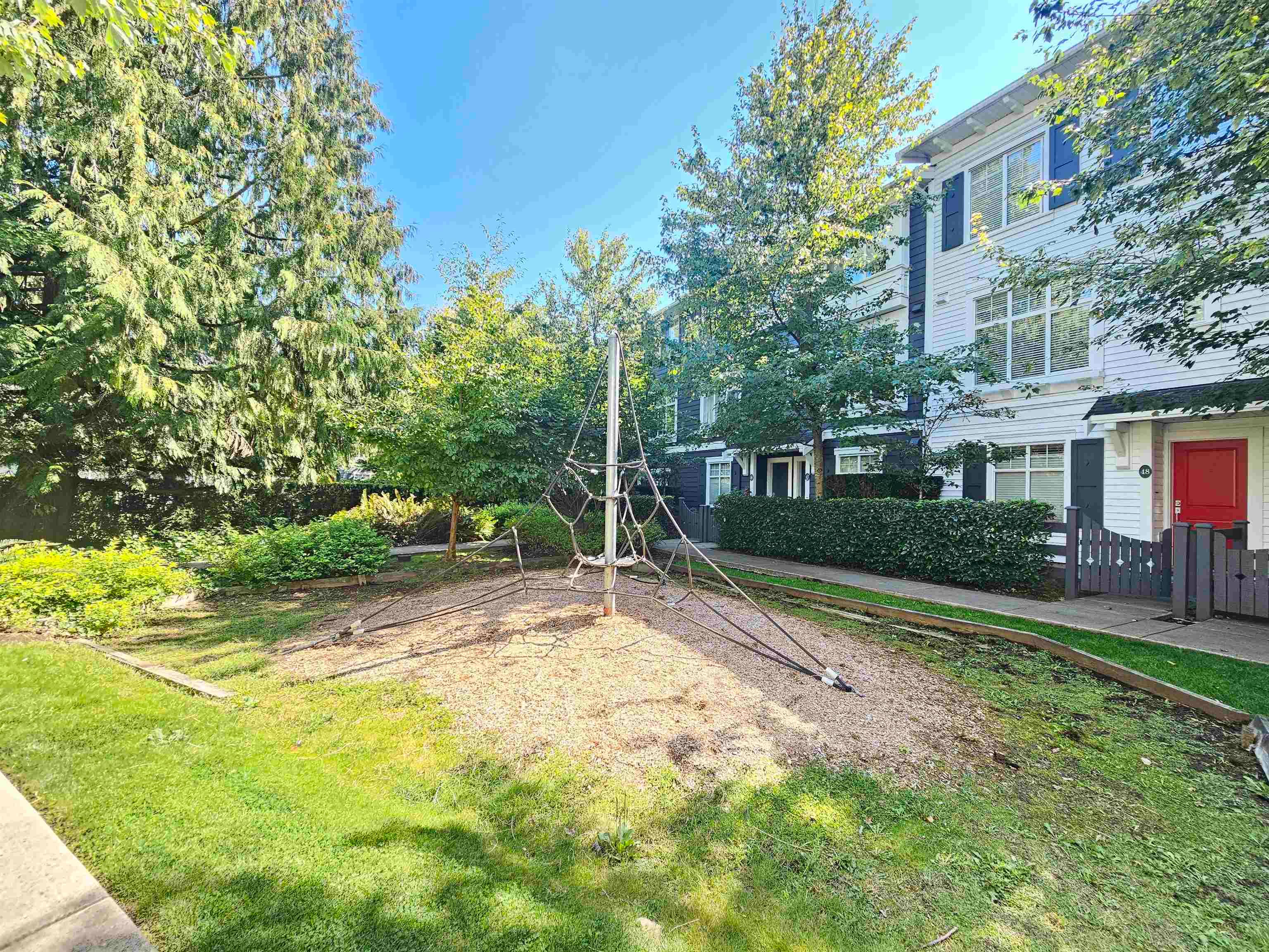 19 - 15152 91 Avenue, Surrey, V3R 0C7 — photo 2