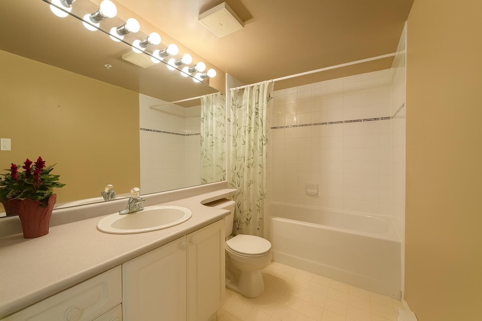 412 - 5880 Dover Crescent, Richmond, V7C 5P5 — photo 5