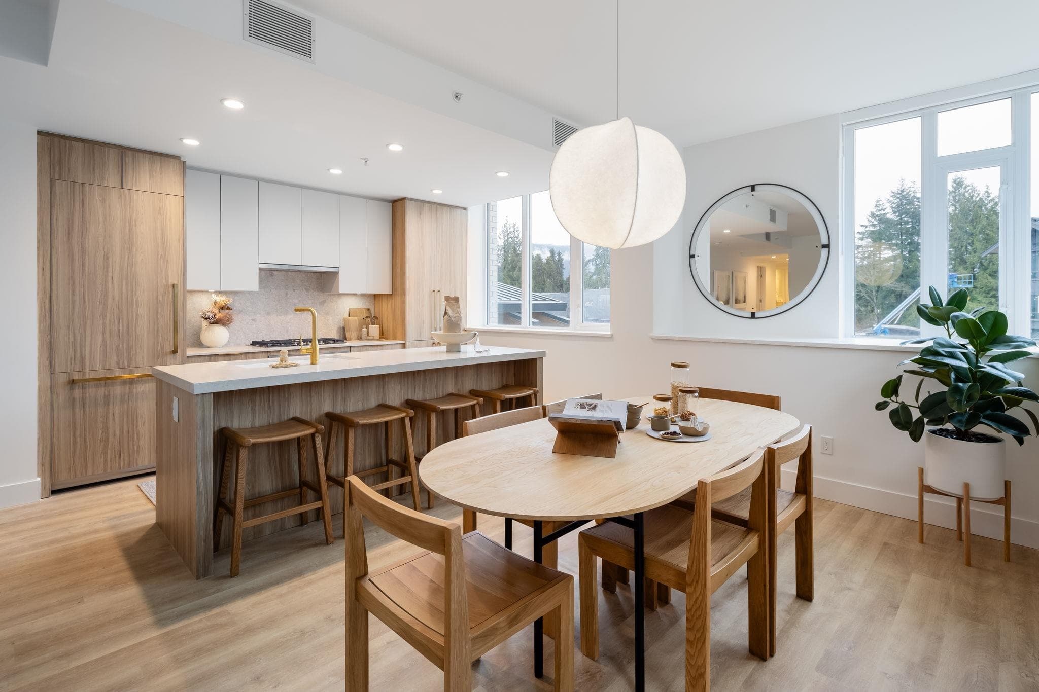 704 - 2385 Emery Court, North Vancouver, V7J 0G1 — photo 2