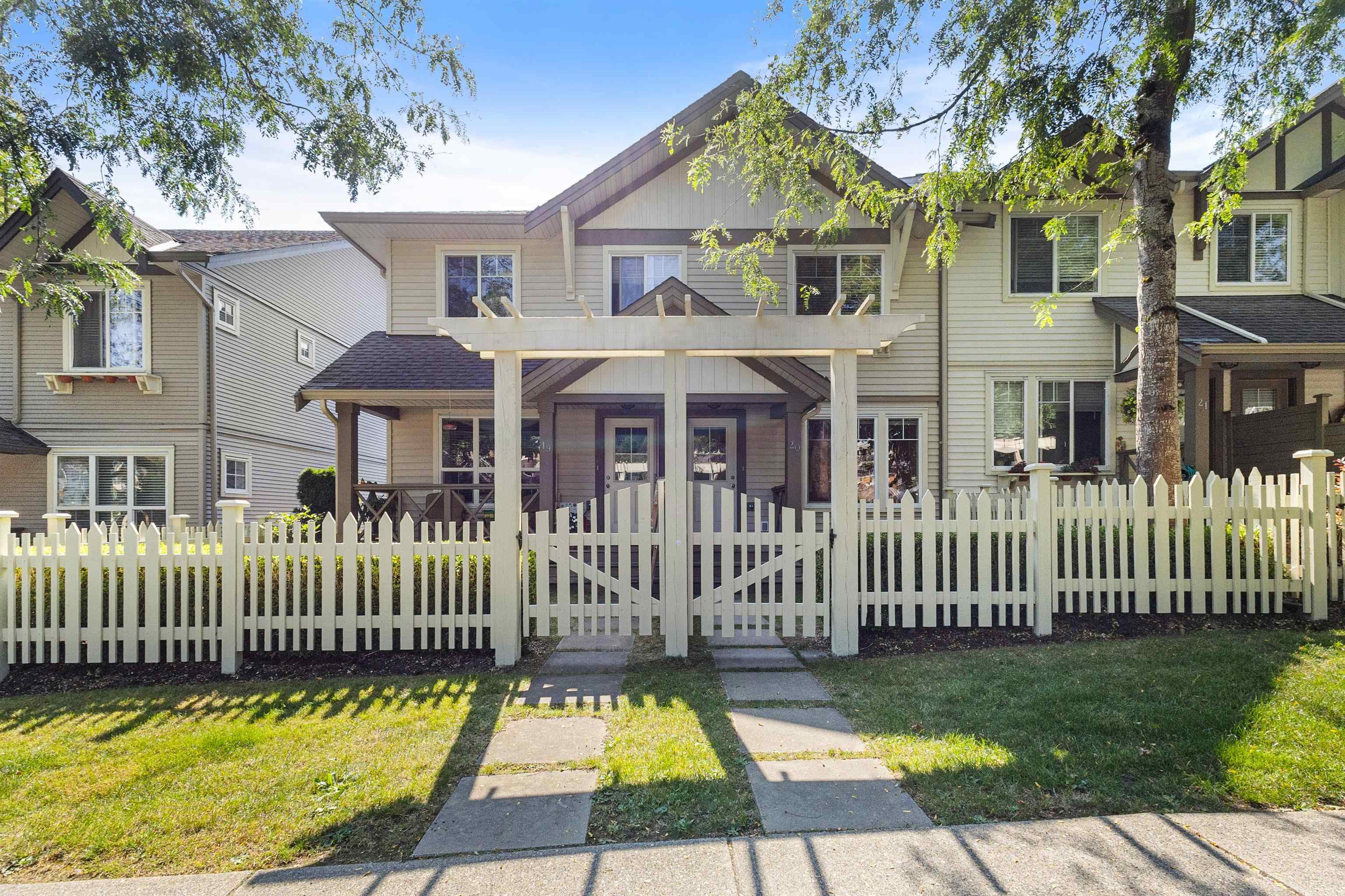 20 - 4401 Blauson Boulevard, Abbotsford, V3G 0A4 — photo 1