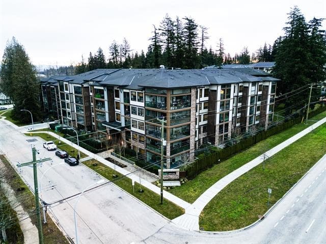 110 - 14588 Mcdougall Drive, Surrey, V4P 0H1 — photo 4