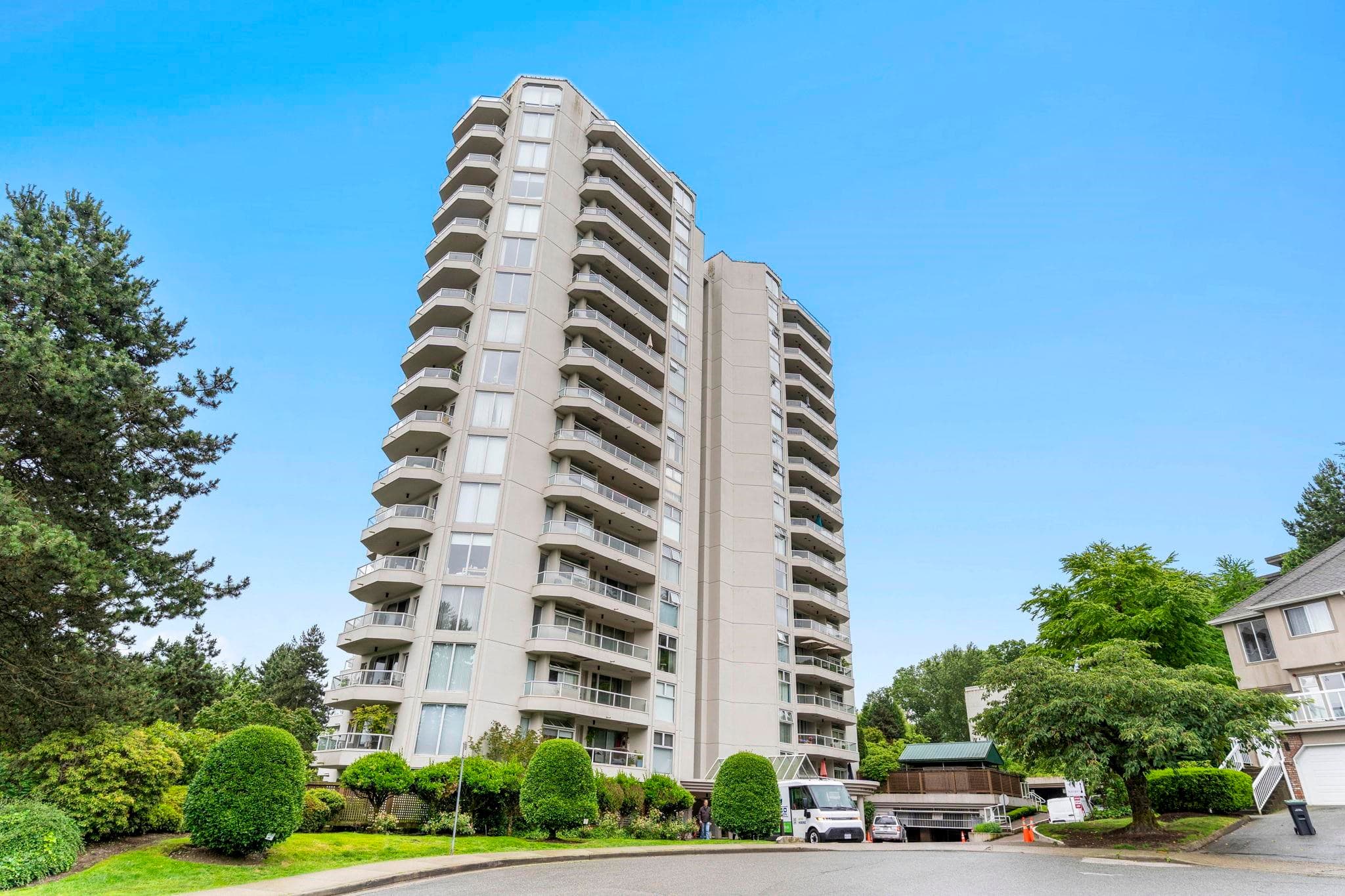 606 - 71 Jamieson Court, New Westminster, V3L 5R4 — photo 1