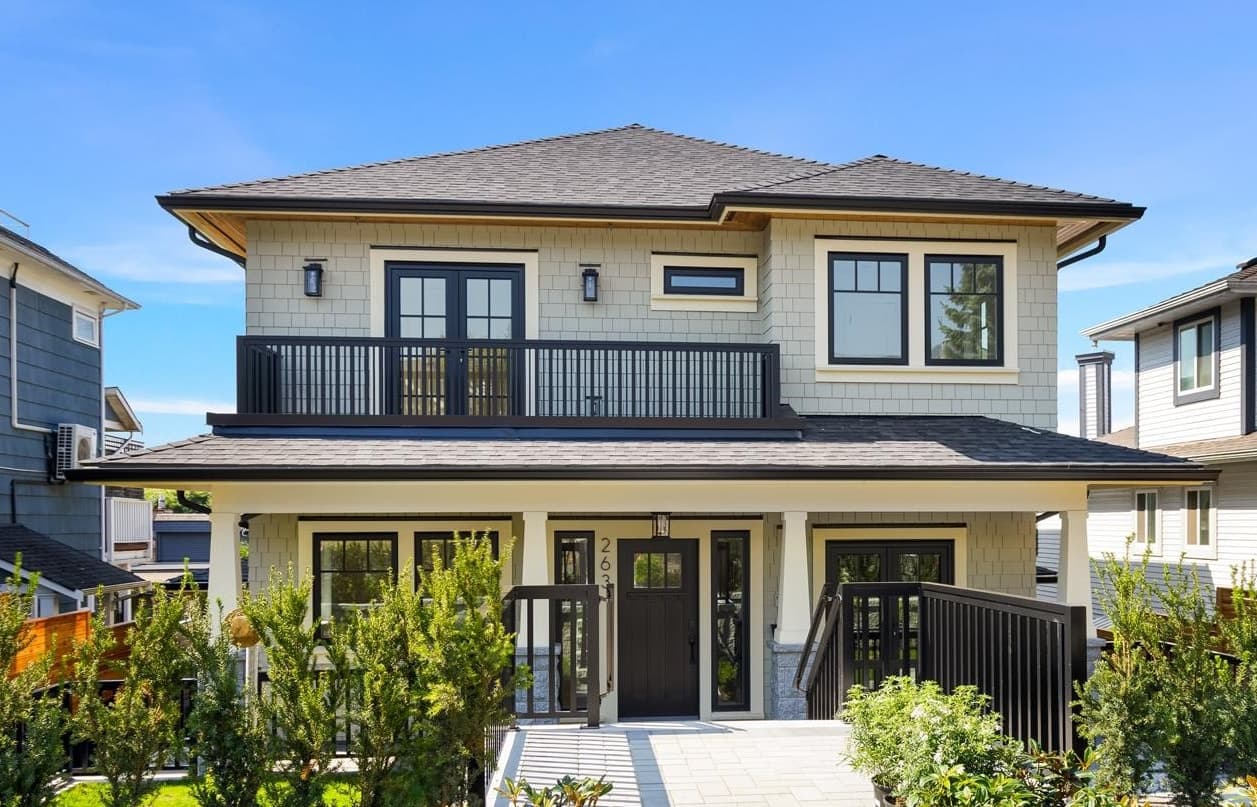 263 W 6th Street, North Vancouver, V7M 1K7 — photo 1