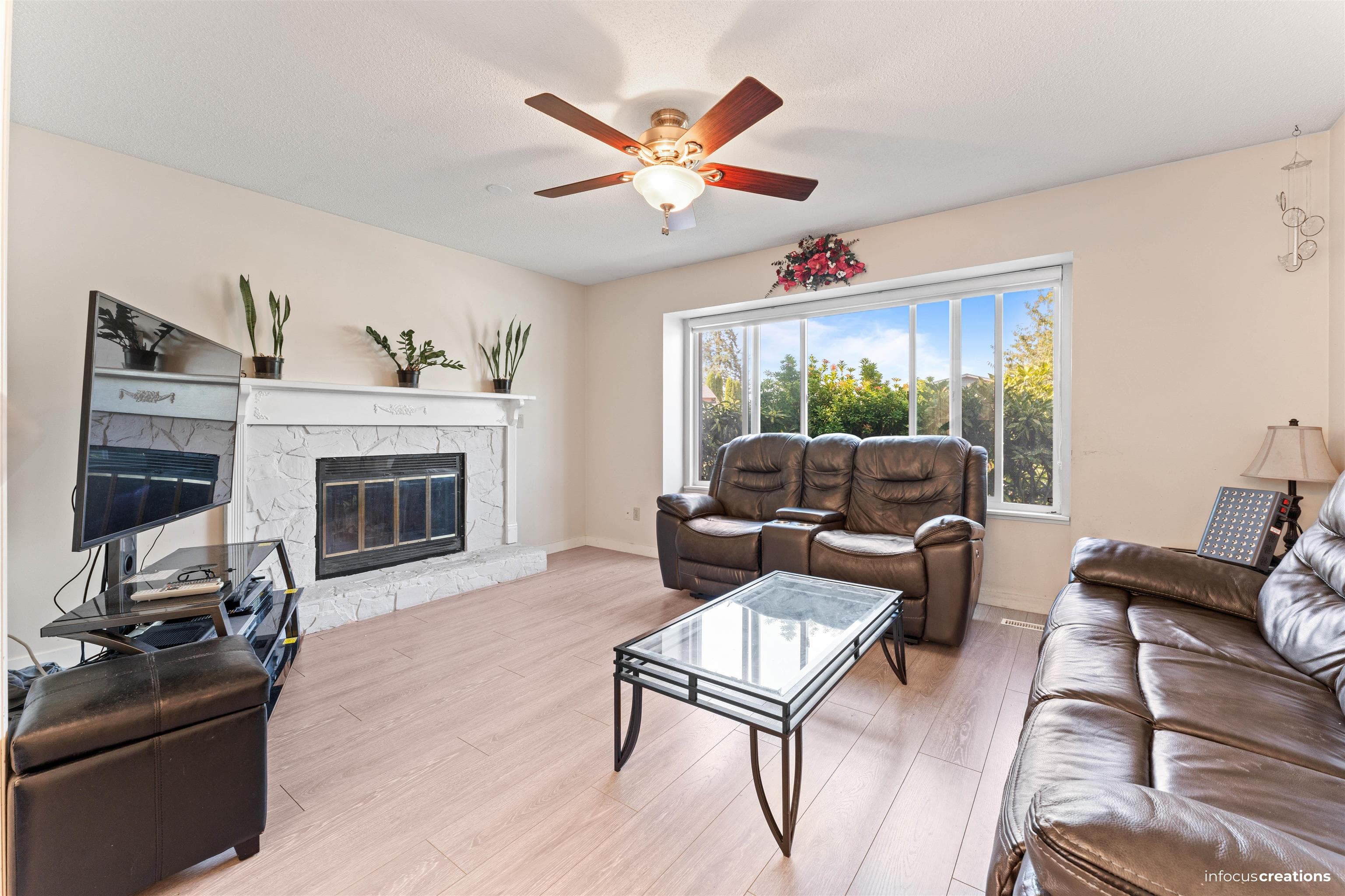 13248 82 Avenue, Surrey, V3W 8Z4 — photo 2