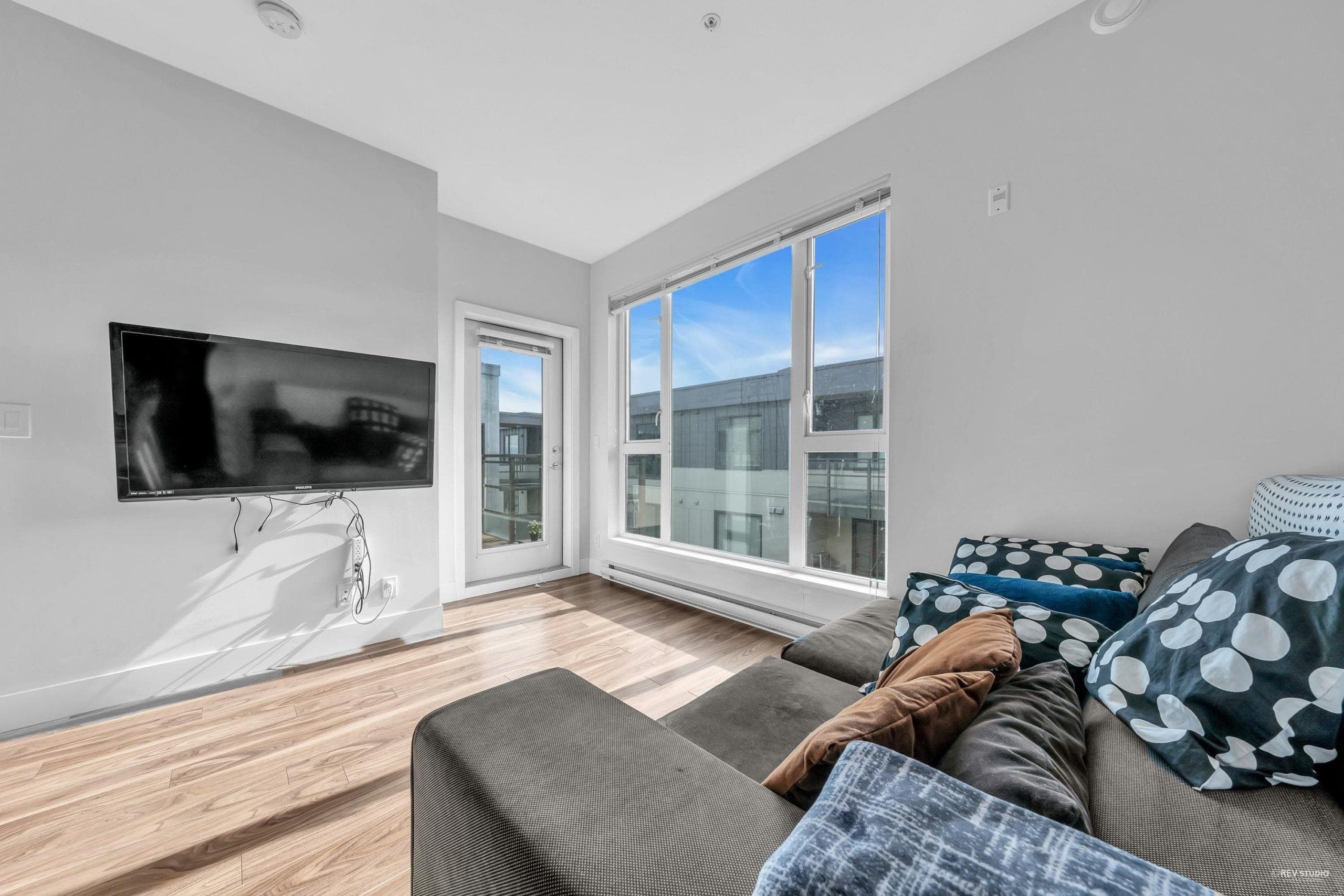 PH - 5355 Lane Street, Burnaby, V5H 2H5 — photo 2