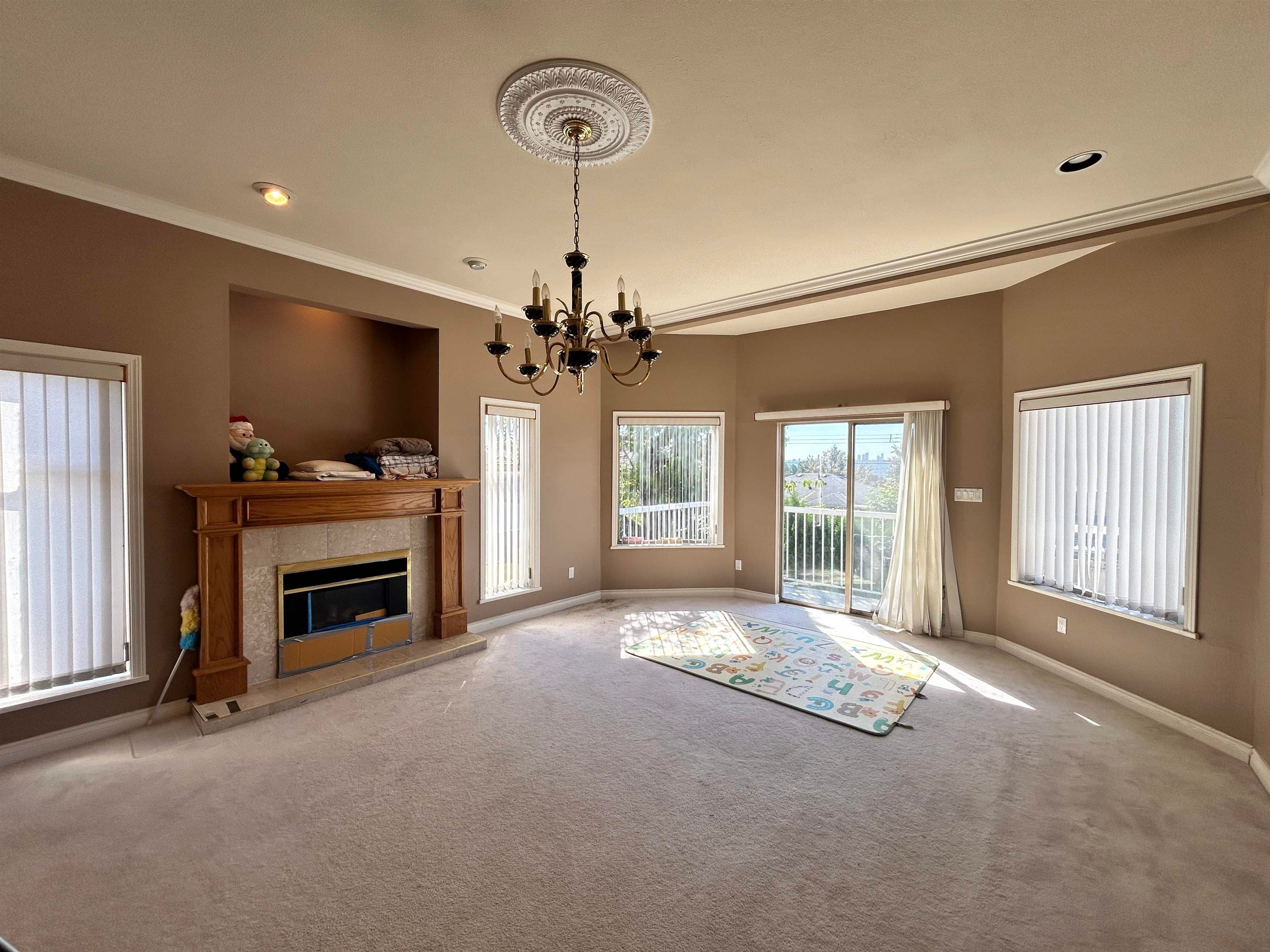 6262 Kitchener Street, Burnaby, V5B 2J4 — photo 5
