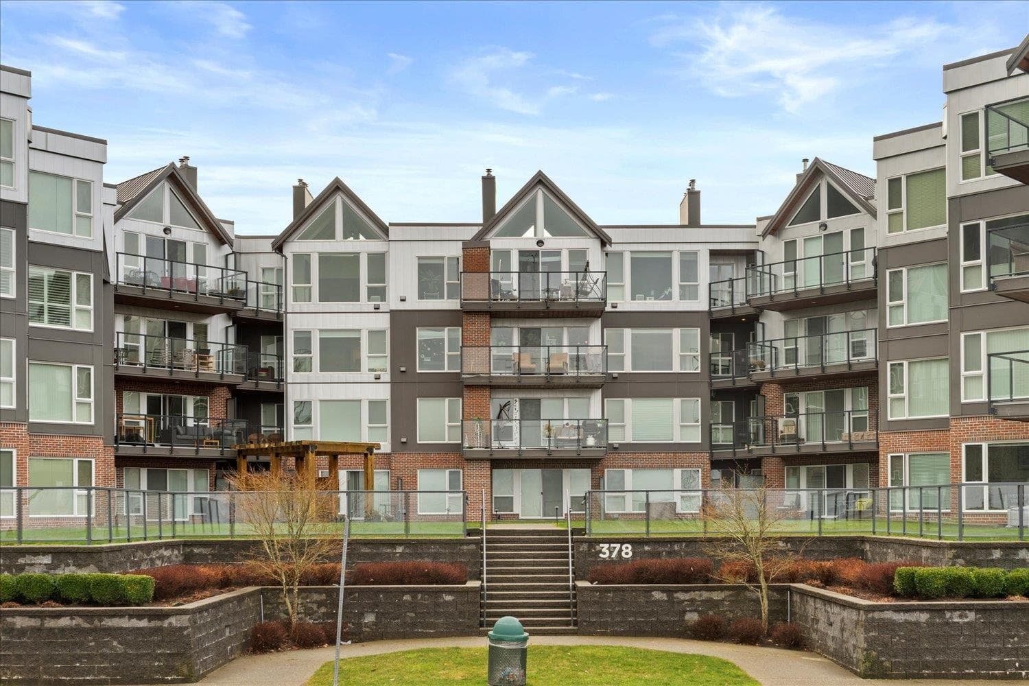 209 - 378 Esplanade Avenue, Harrison Hot Springs, V0M 1A3 — photo 2