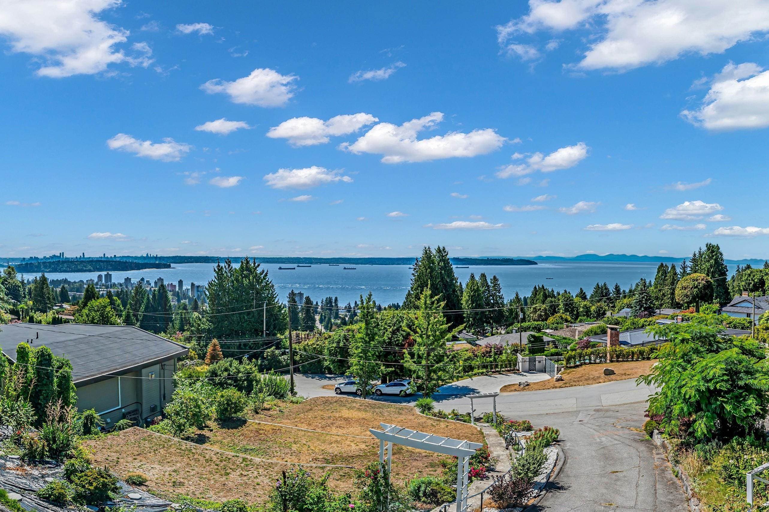 2030 Russet Way, West Vancouver