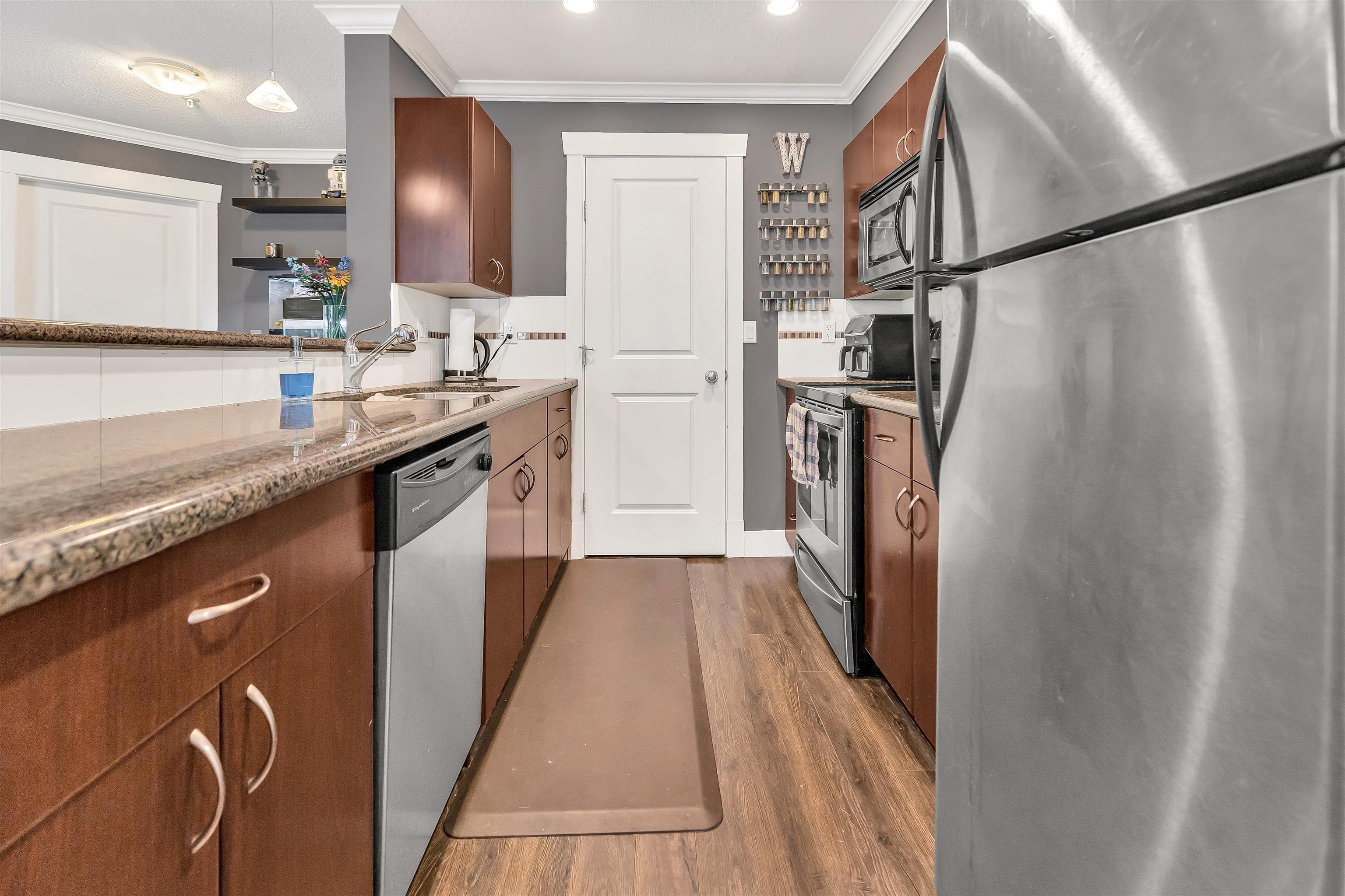 108 - 33255 Old Yale Road, Abbotsford, V2S 8R2 — photo 5