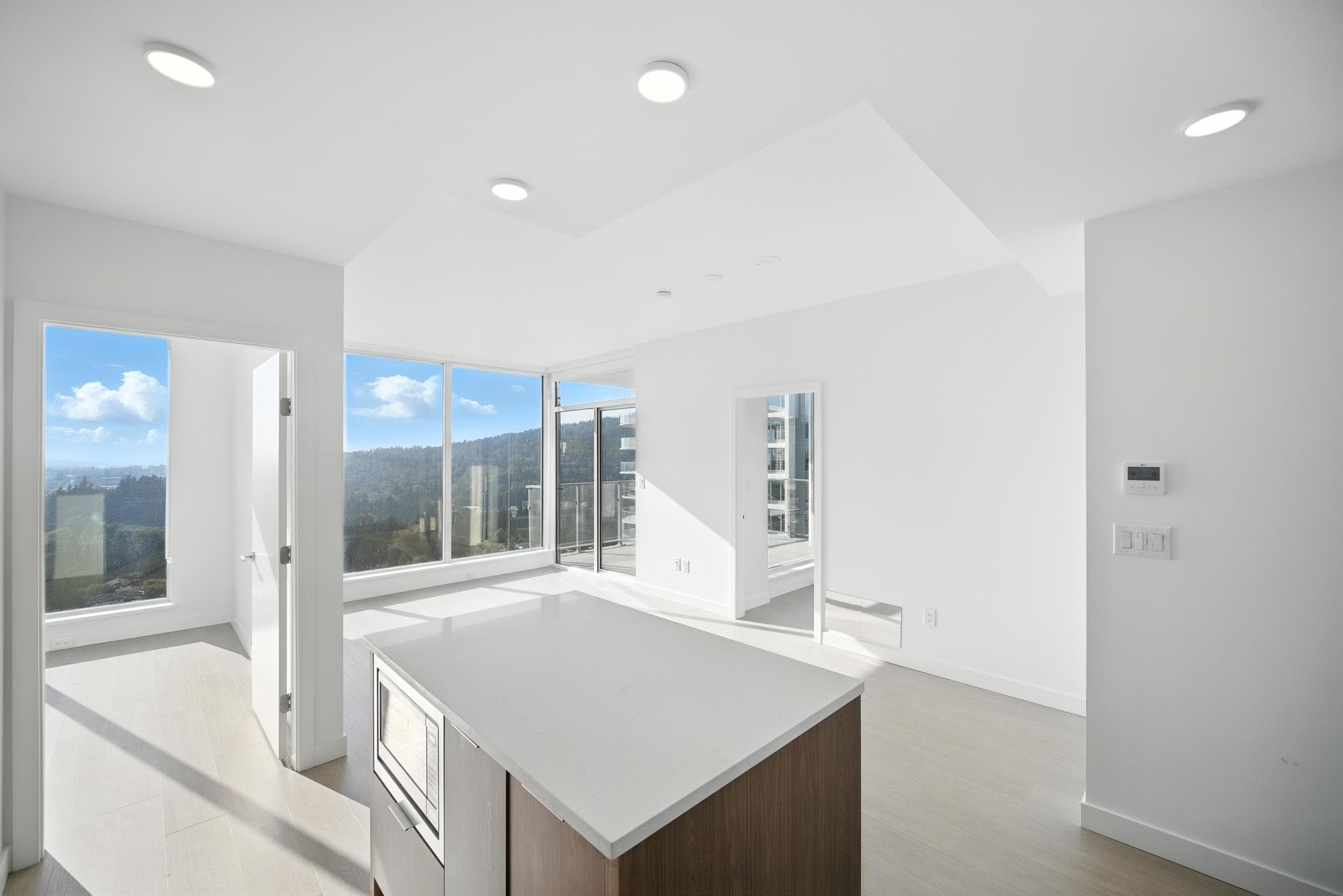 1601 - 699 Whiting Way, Coquitlam, V3J 0N7 — photo 3