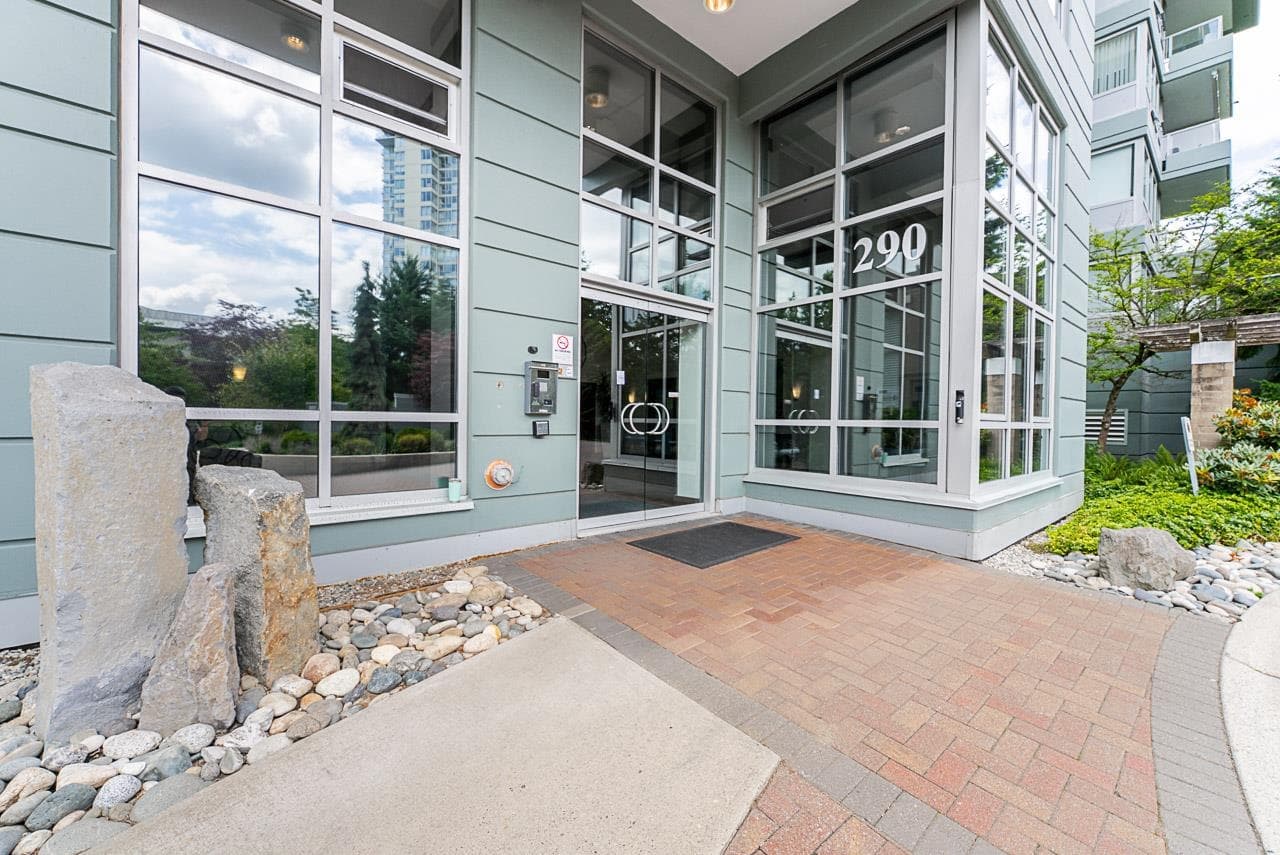 2202 - 290 Newport Drive, Port Moody, V3H 5N2 — photo 2