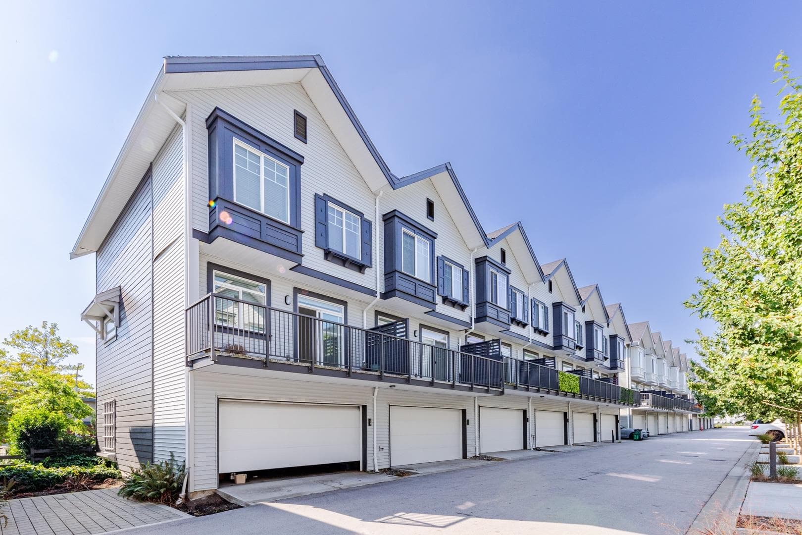 36 - 15489 99a Avenue, Surrey, V3R 0G9 — photo 5