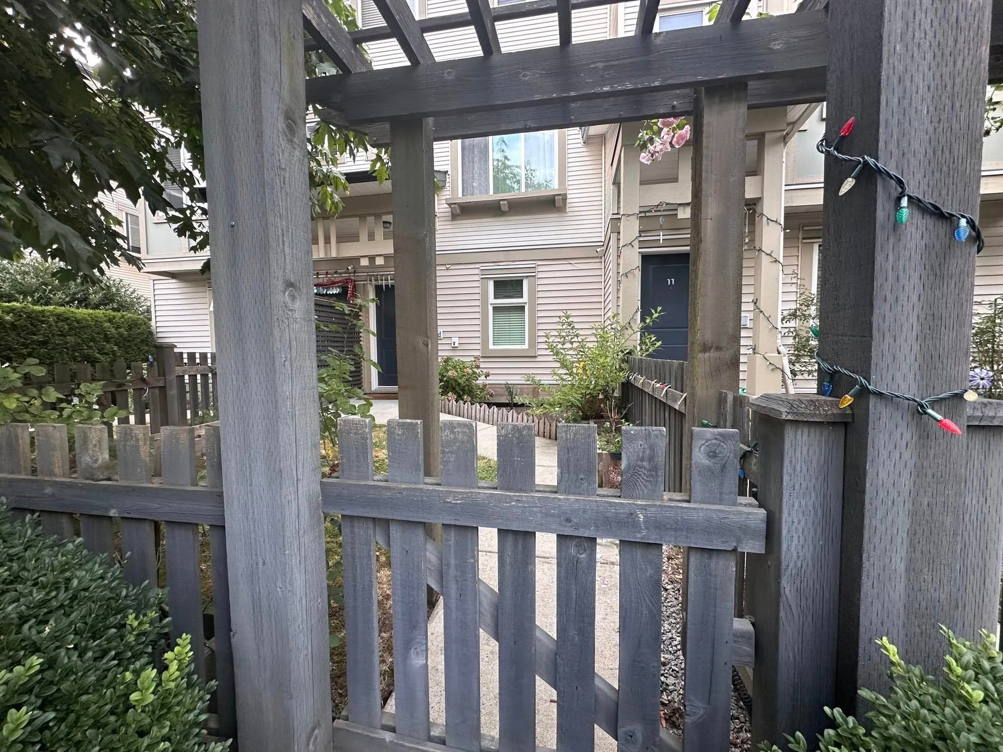 10 - 8418 163 Street, Surrey, V4N 6K8 — photo 3