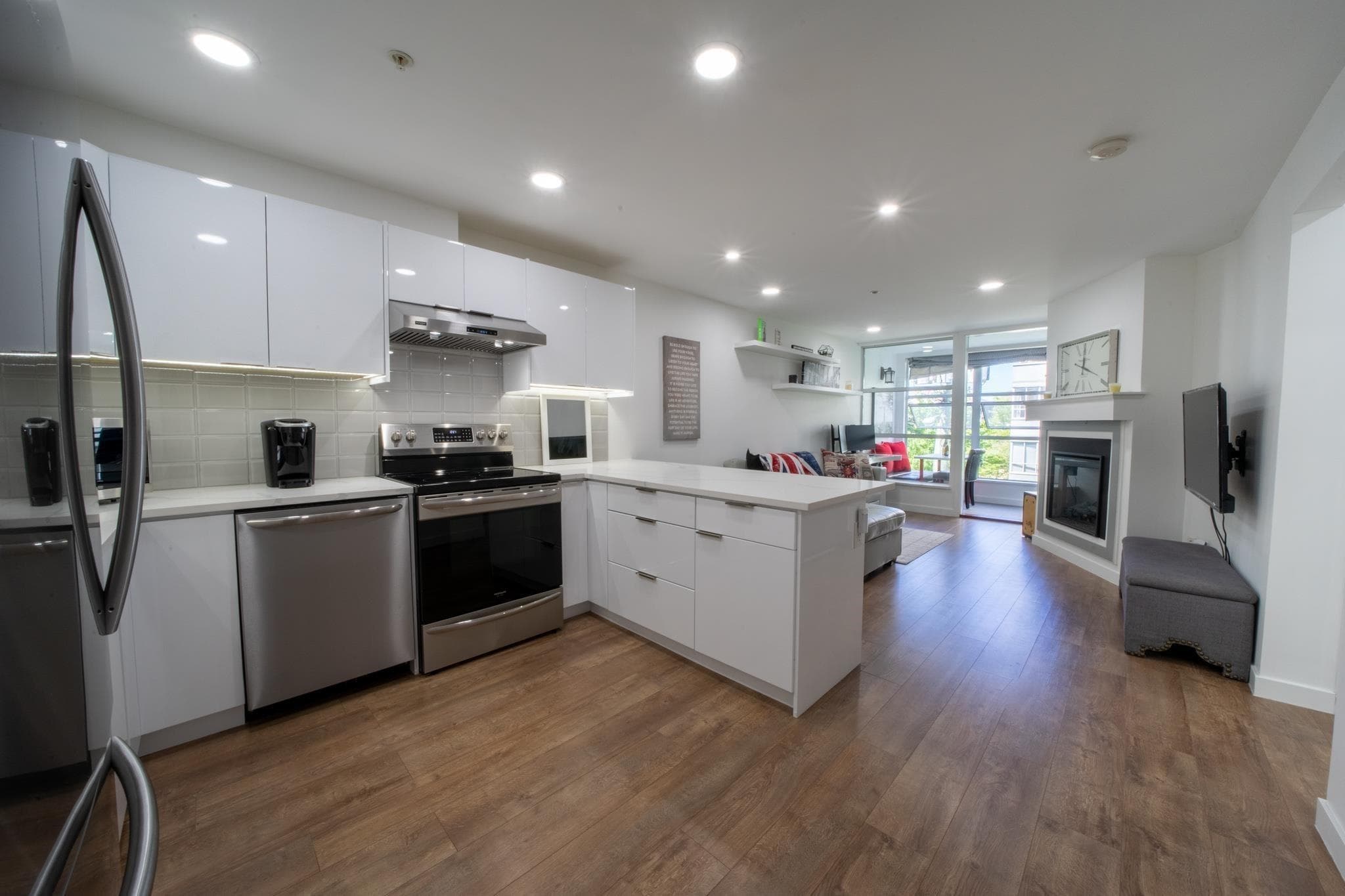 207 - 5025 Joyce Street, Vancouver, V5R 4G7 — photo 2