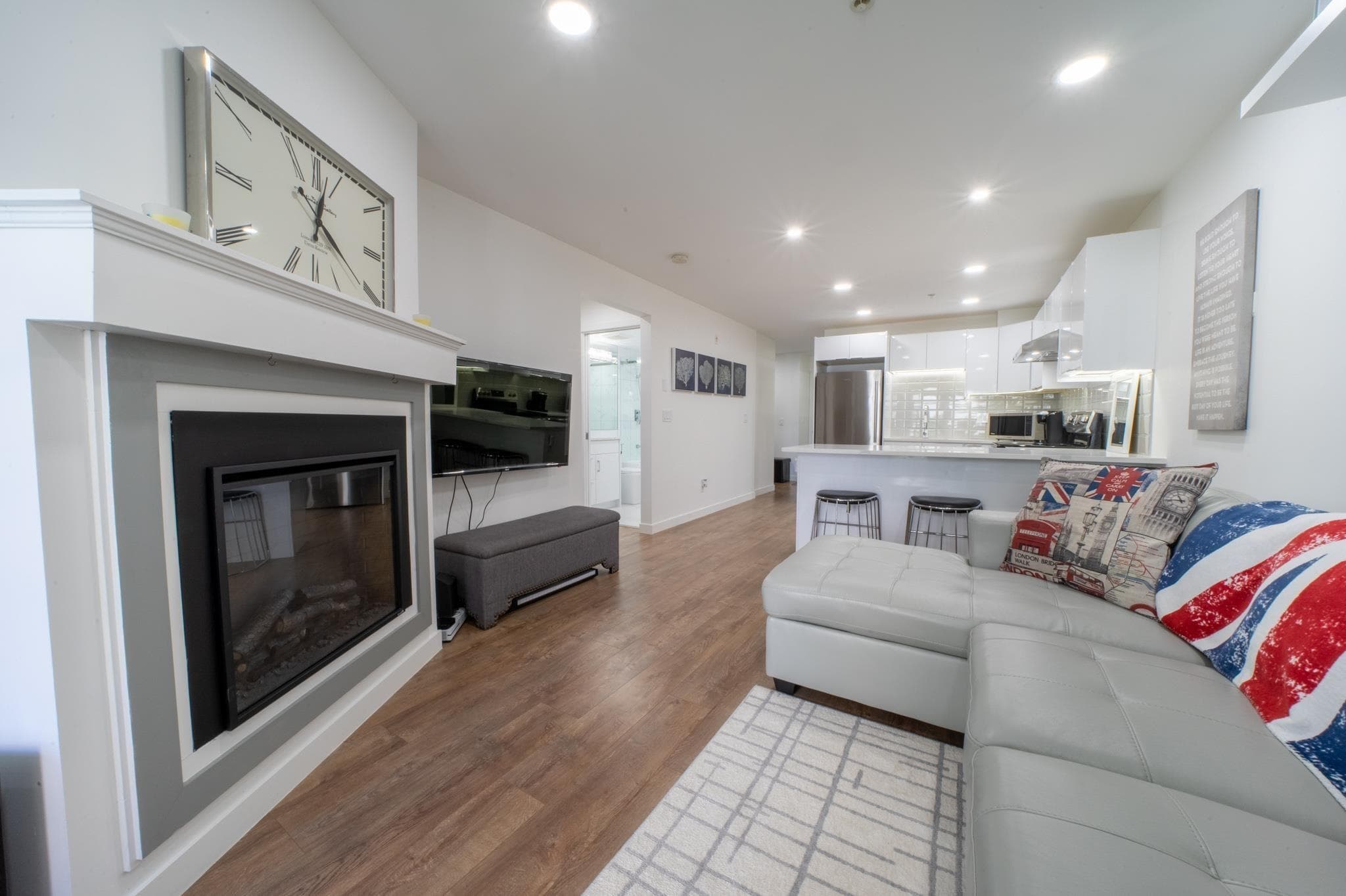 207 - 5025 Joyce Street, Vancouver, V5R 4G7 — photo 3