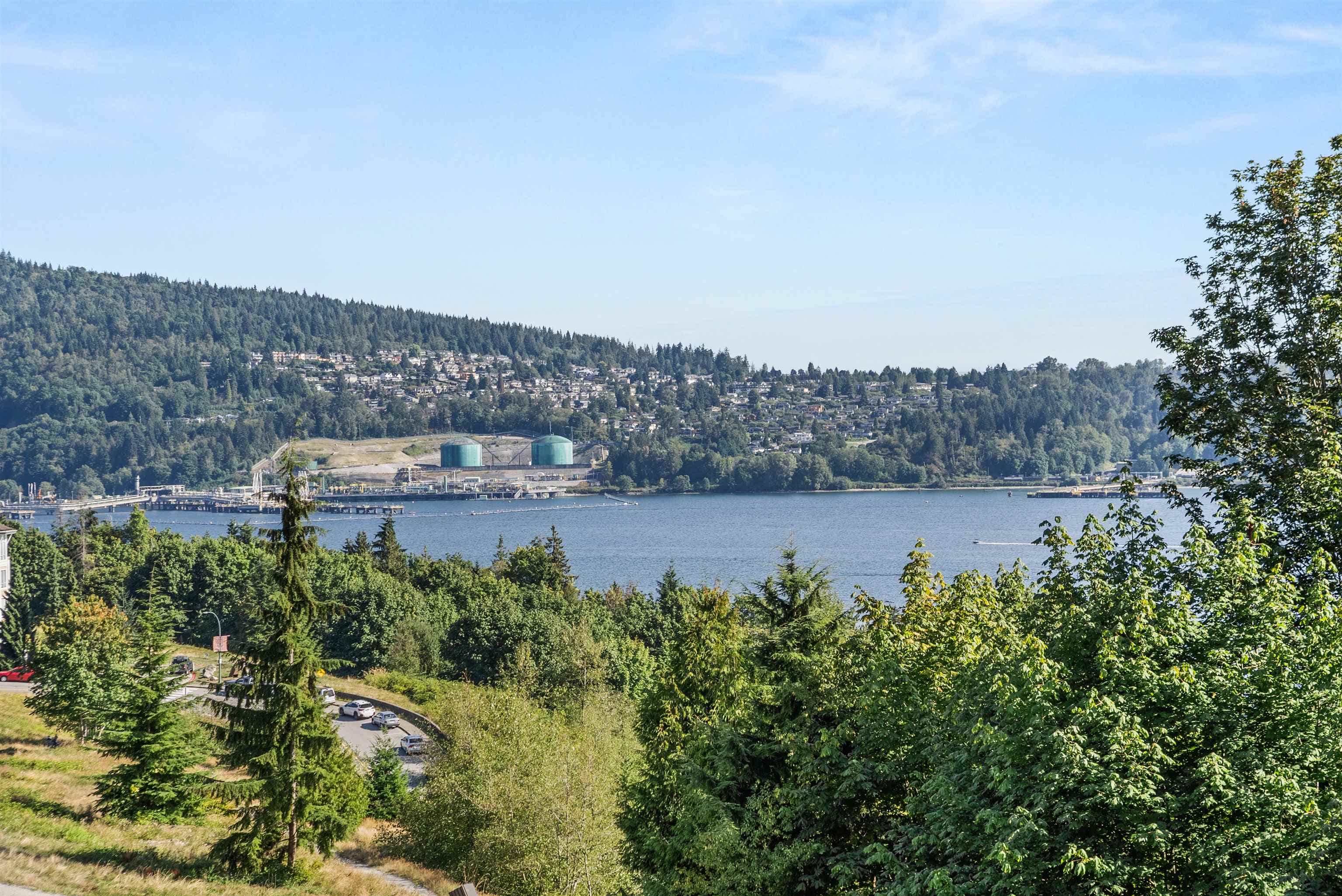 501 - 560 Raven Woods Drive, North Vancouver