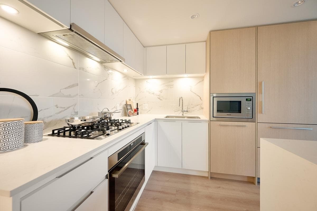 1308 - 1500 Fern Street, North Vancouver, V7J 0E6 — photo 3