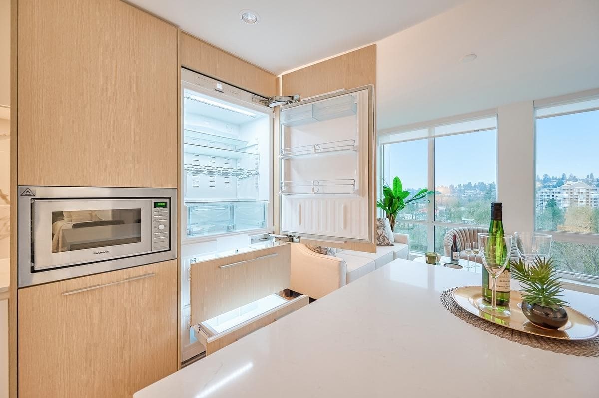 1308 - 1500 Fern Street, North Vancouver, V7J 0E6 — photo 4