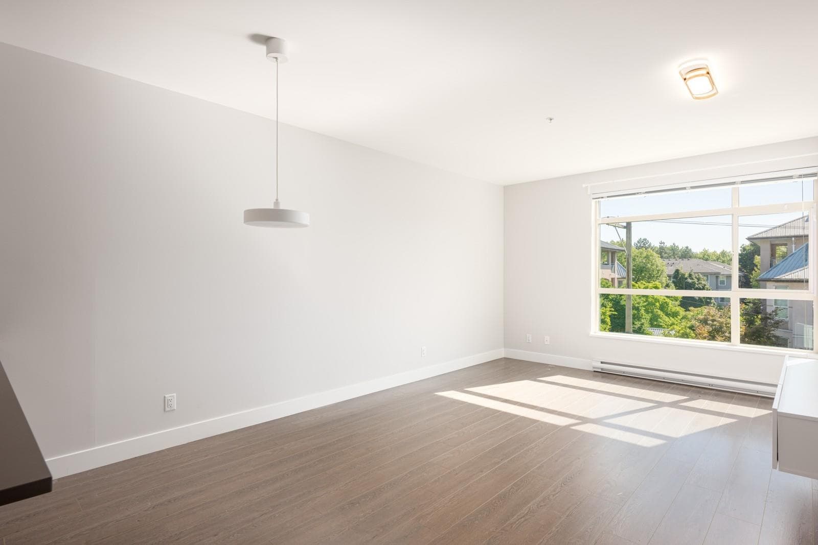 310 - 2436 Kelly Avenue, Port Coquitlam, V3C 0G9 — photo 2