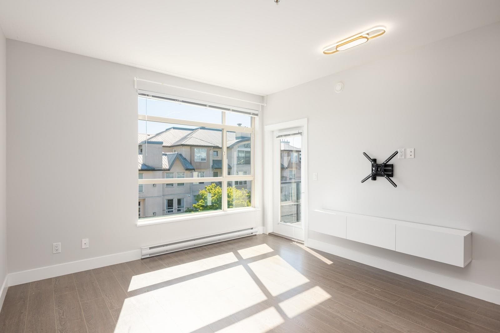 310 - 2436 Kelly Avenue, Port Coquitlam, V3C 0G9 — photo 4