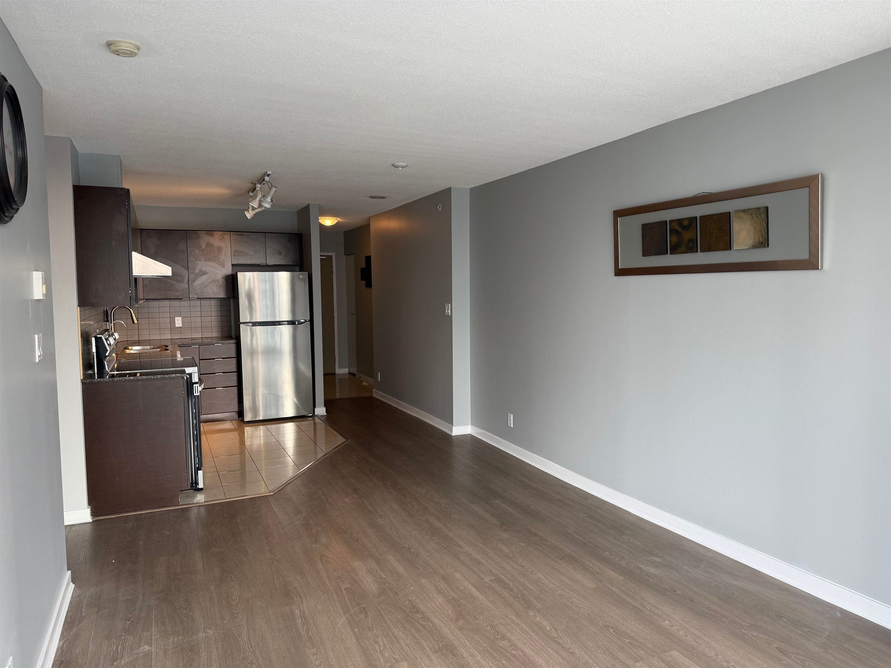 1609 - 13618 100 Avenue, Surrey, V3T 0A8 — photo 2