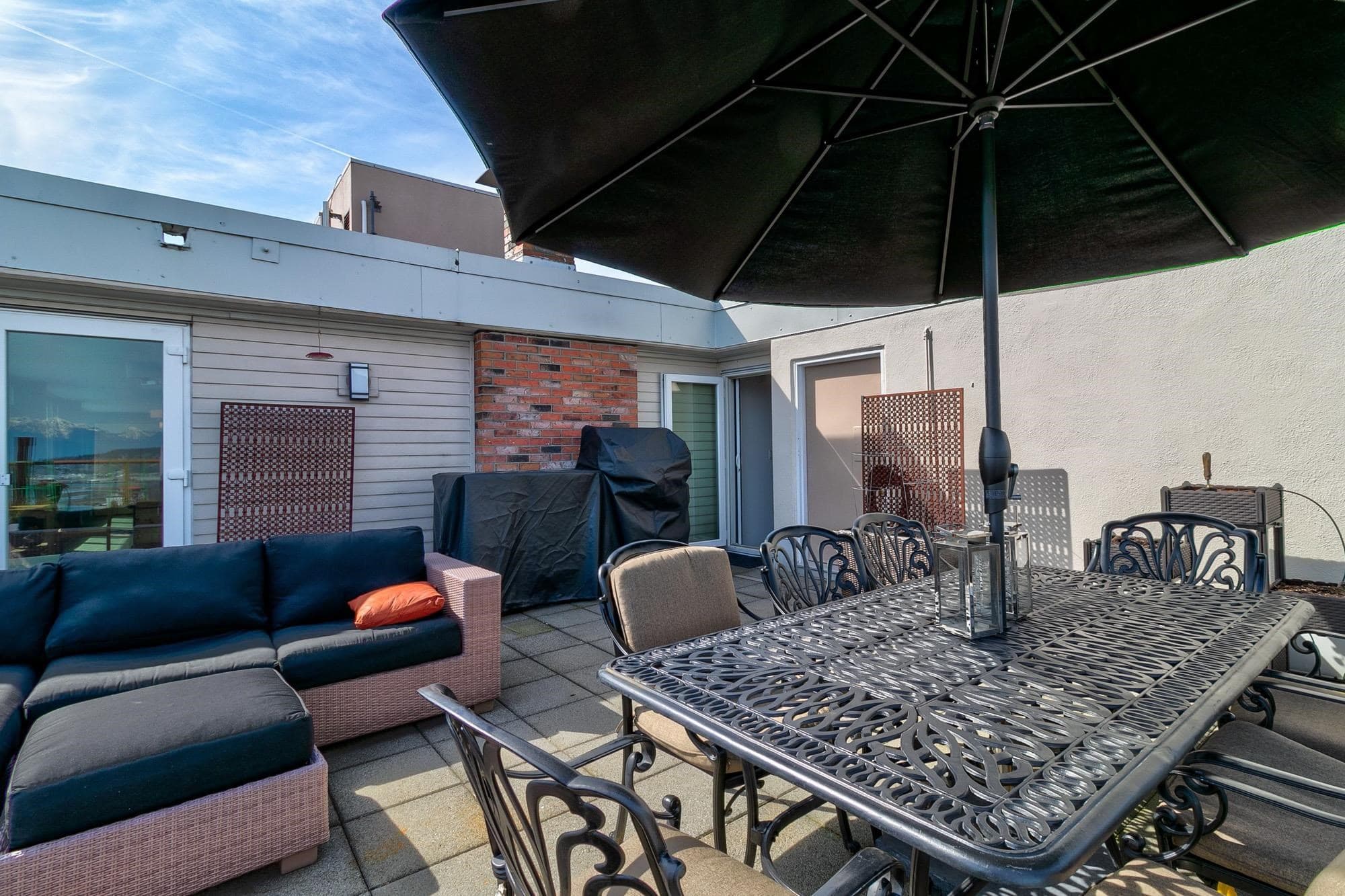 1702 - 320 Royal Avenue, New Westminster, V3L 5C6 — photo 4