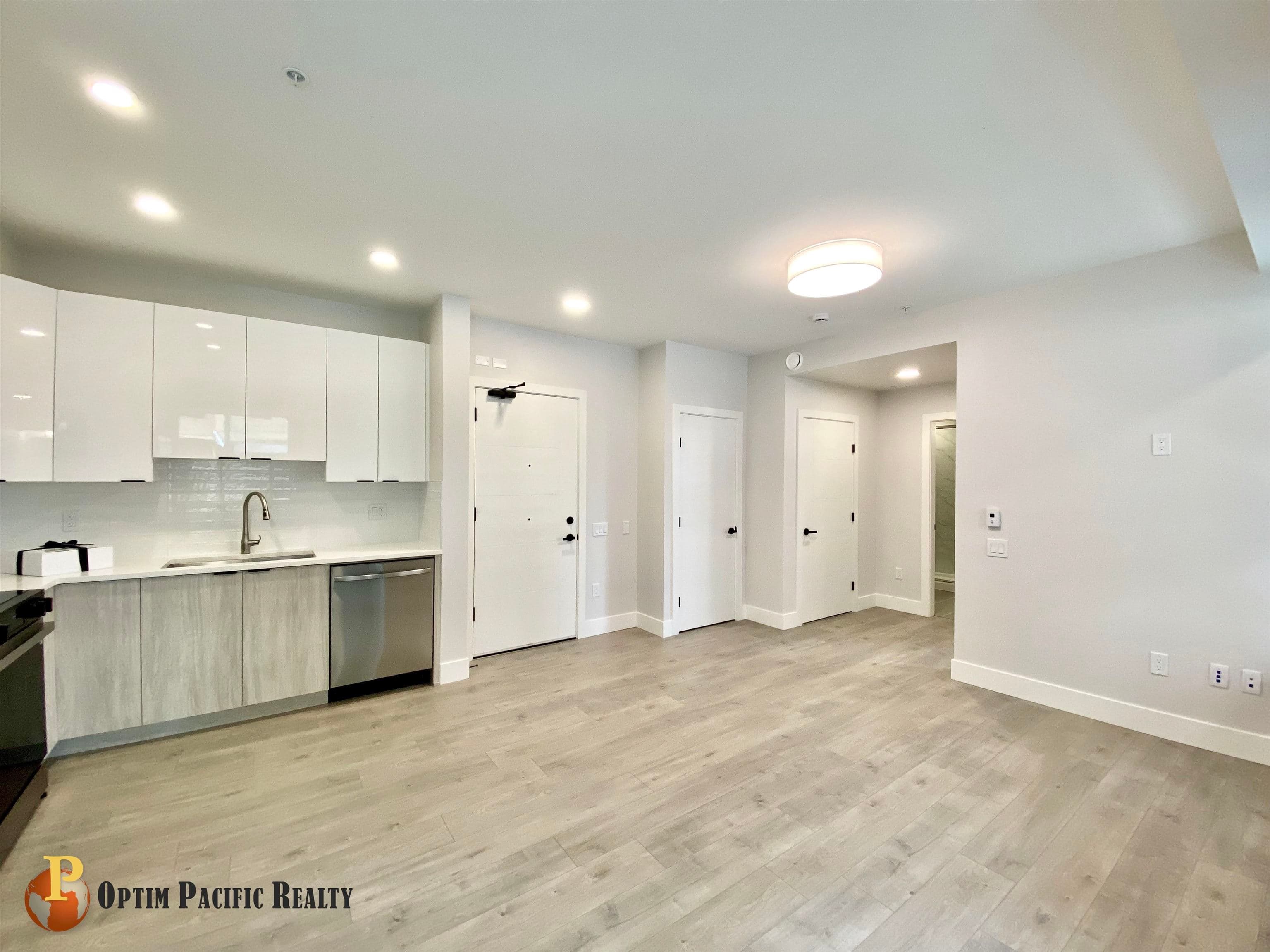 1XX - 13458 95 Avenue, Surrey, V3V 0H1 — photo 3