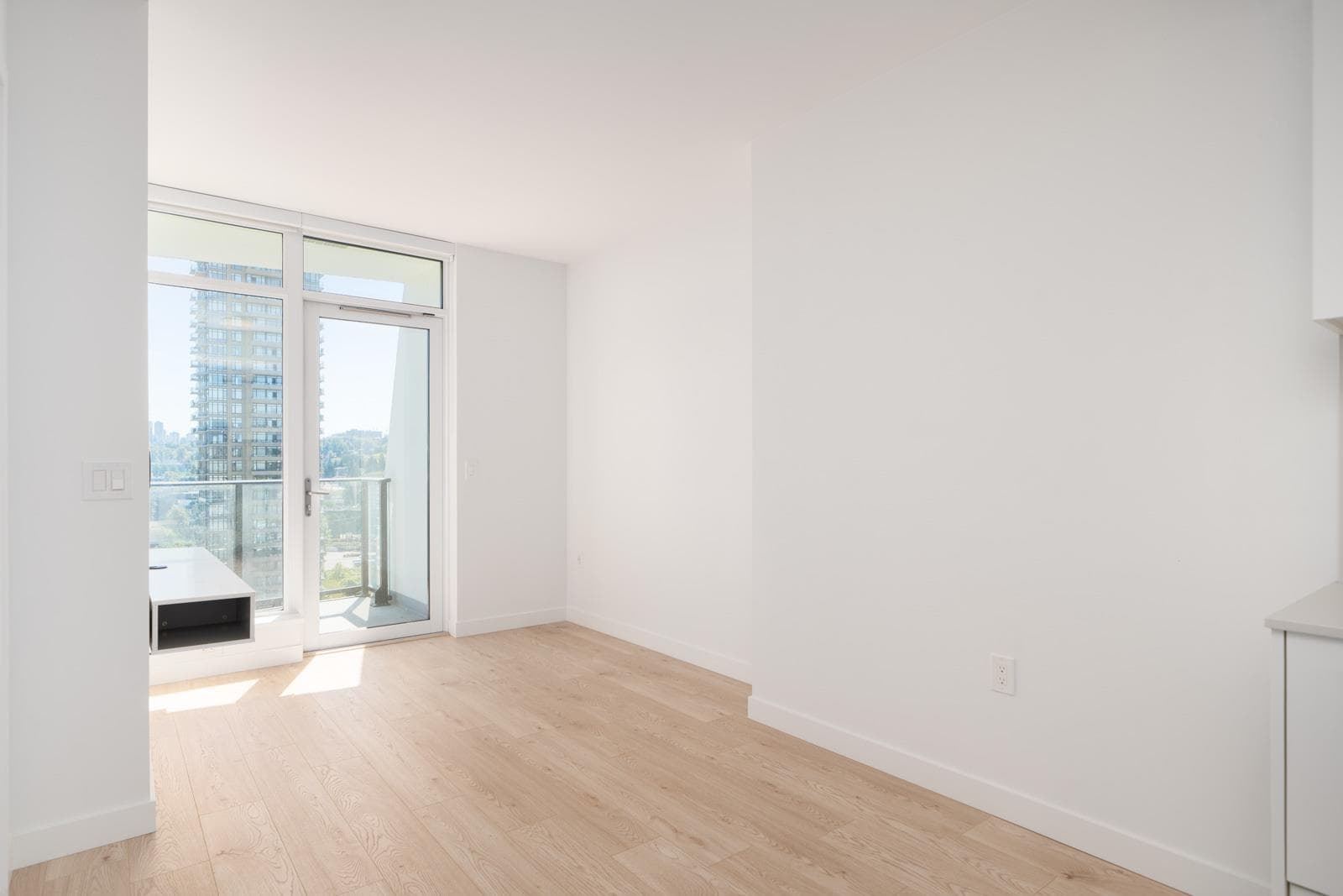 1210 - 2181 Madison Avenue, Burnaby, V5C 0N4 — photo 3