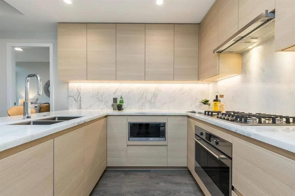 608 - 305 Morrissey Road, Port Moody, V3H 0L9 — photo 3