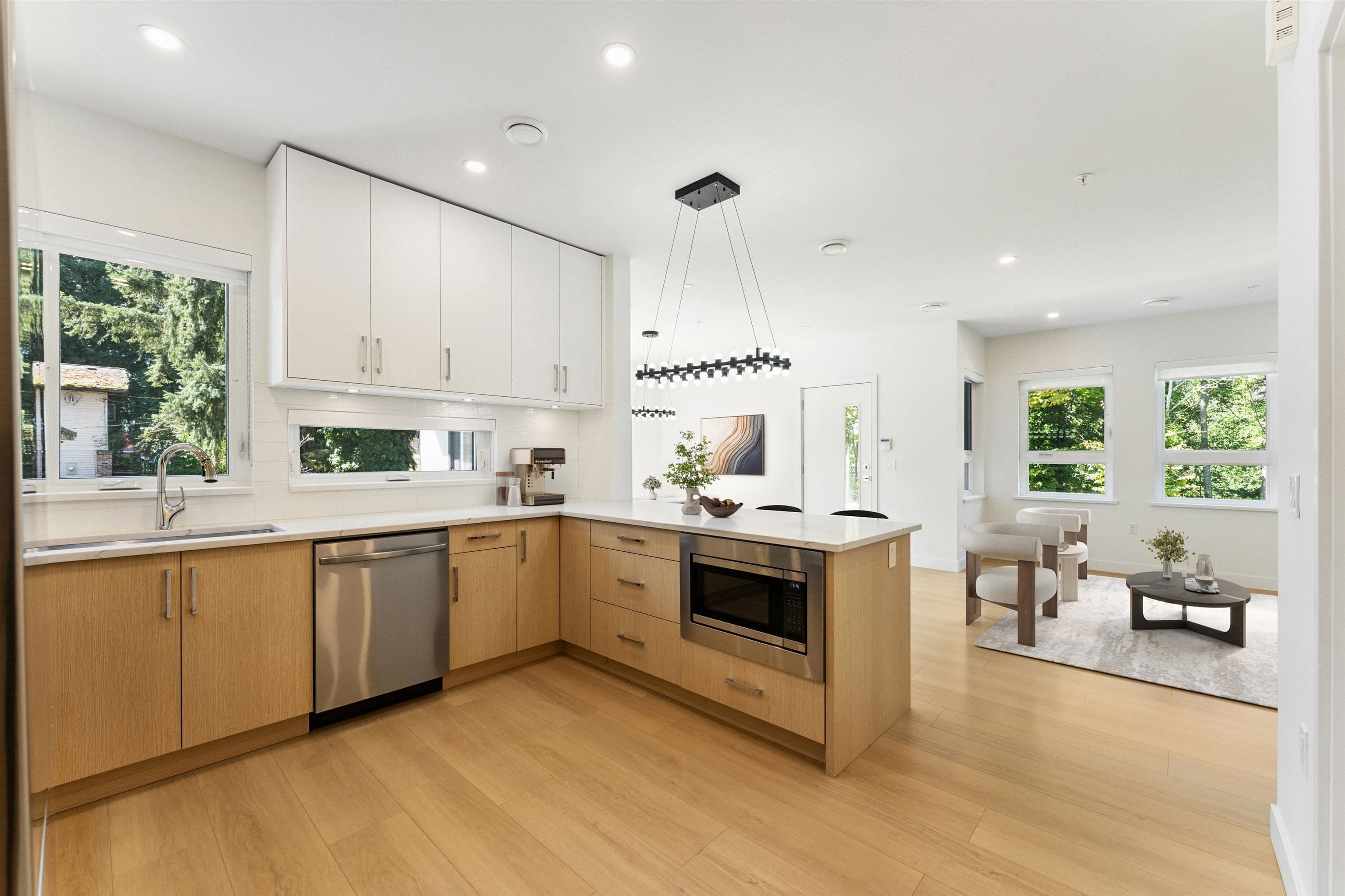 844 St. Denis Avenue, North Vancouver, V7J 2G4 — photo 3
