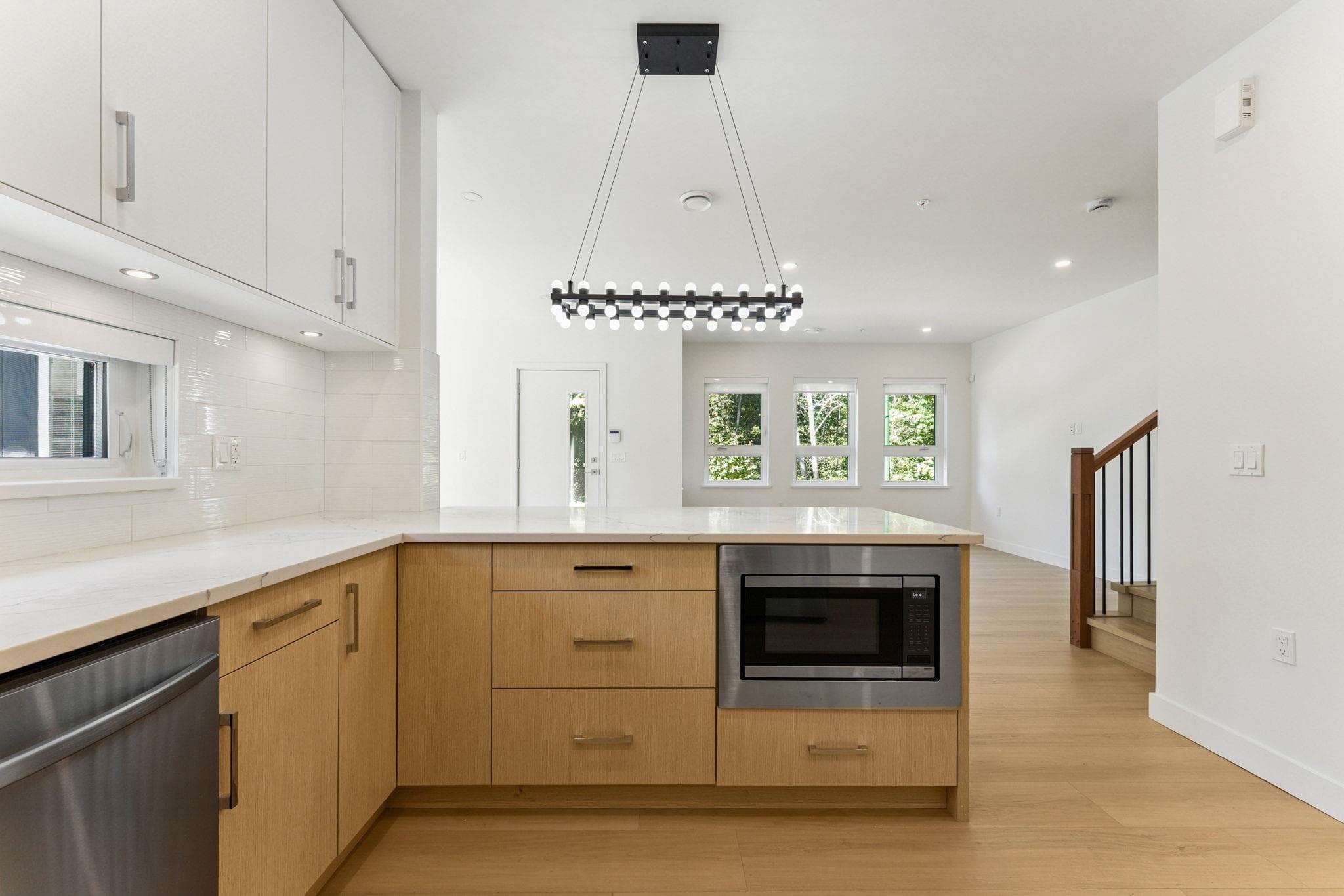 844 St. Denis Avenue, North Vancouver, V7J 2G4 — photo 5