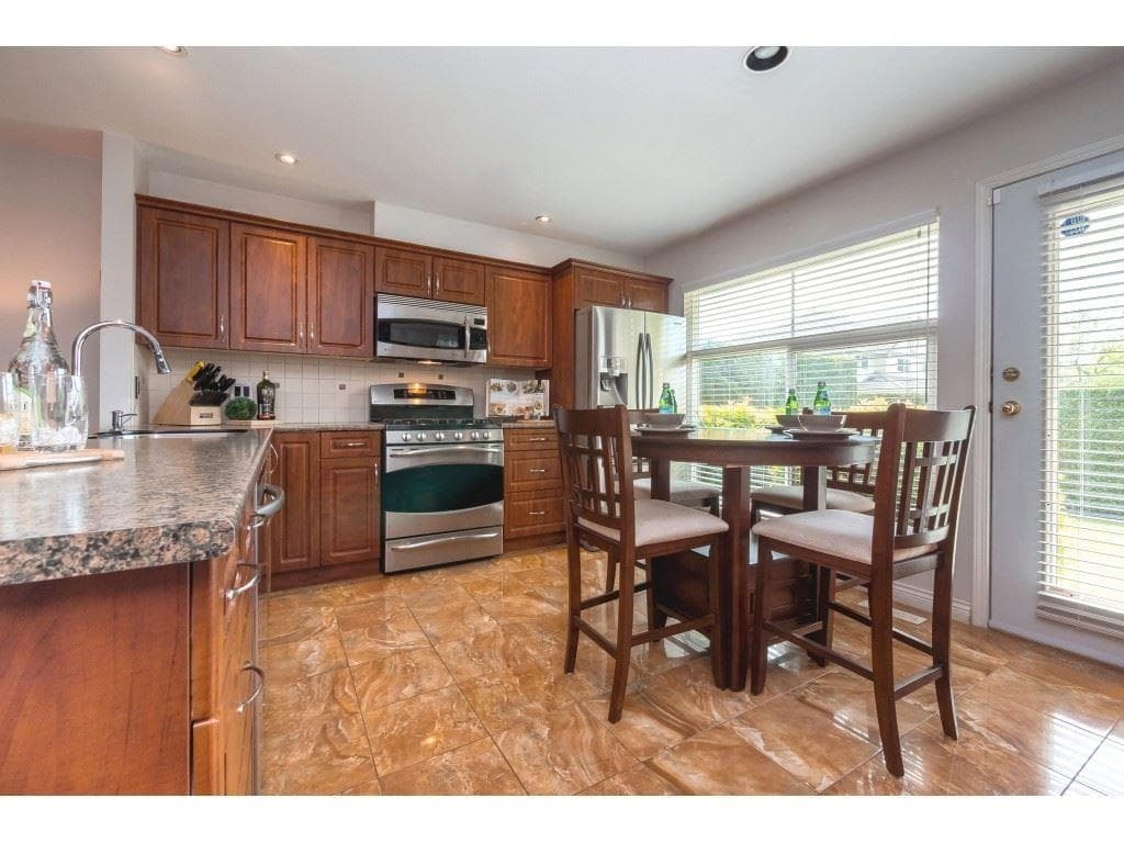 53 - 758 Riverside Drive, Port Coquitlam, V3B 7V8 — photo 3
