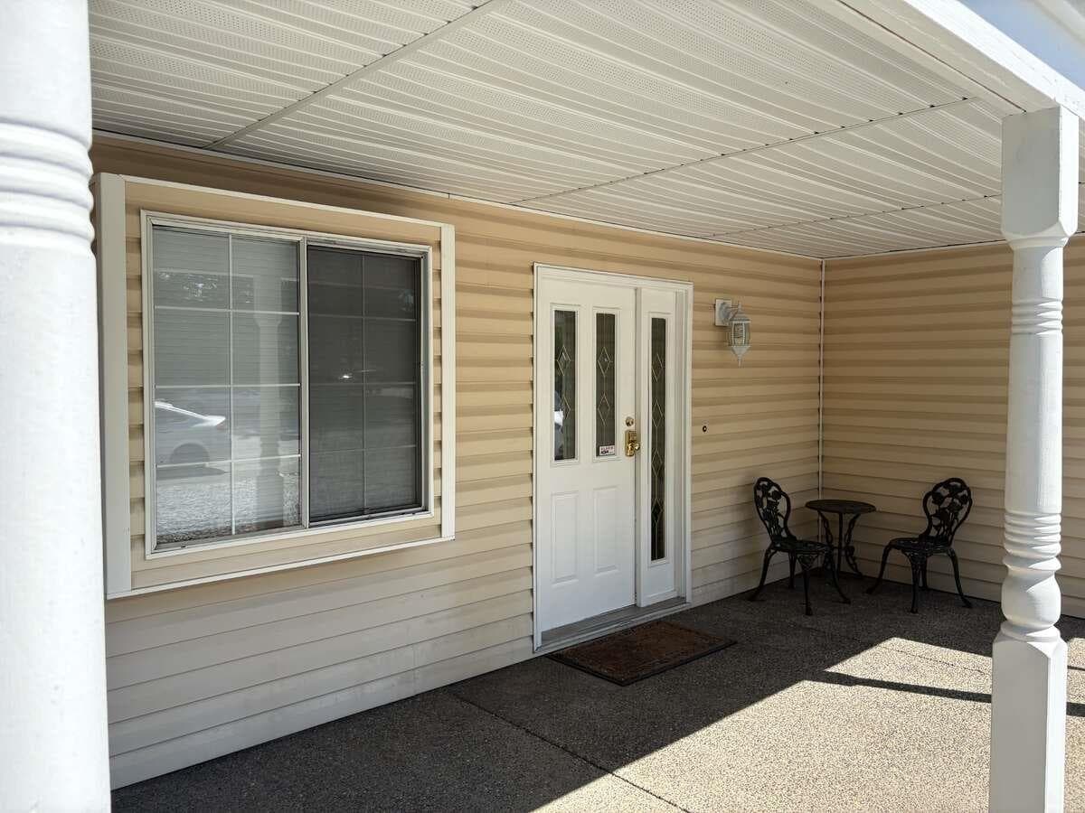 12400 Nikola Street, Pitt Meadows, V3Y 2K8 — photo 4