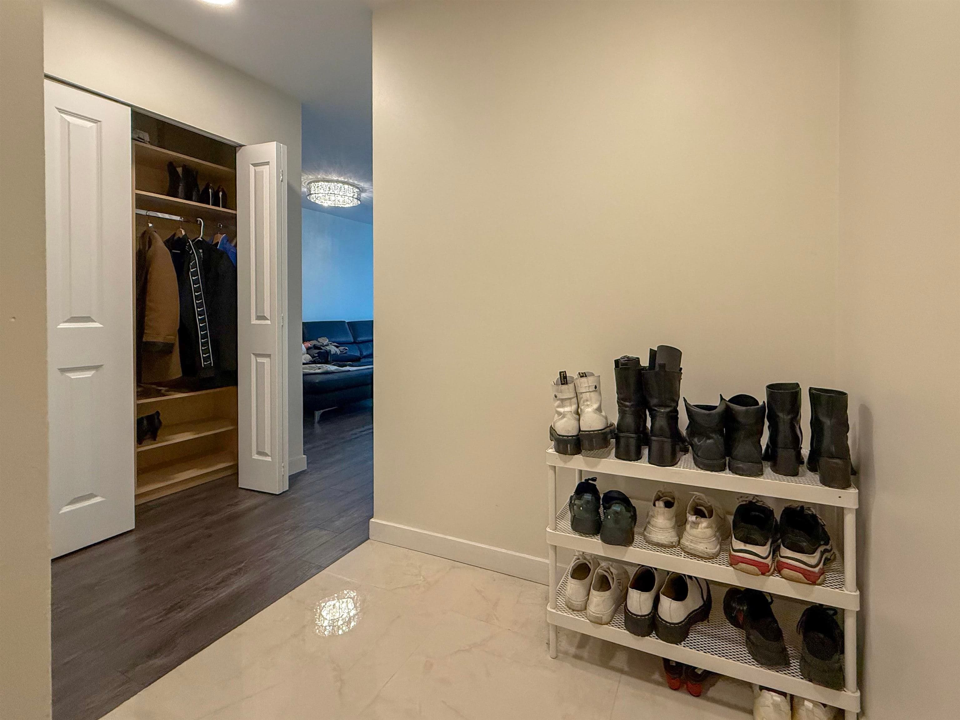 1288 W Georgia Street, Vancouver, V6E 4R3 — photo 4