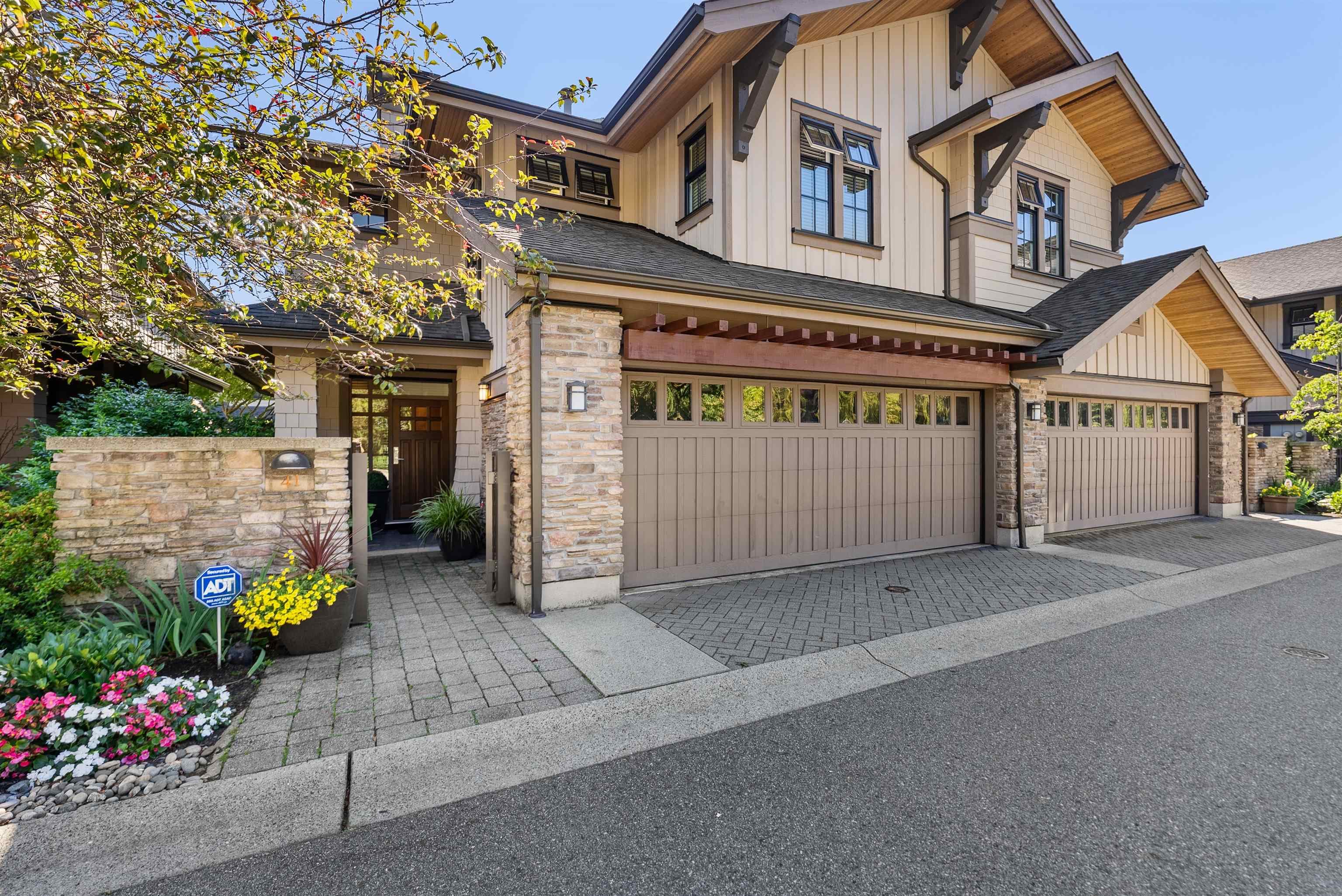 41 - 3639 Aldercrest Drive, North Vancouver, V7G 0A1 — photo 2