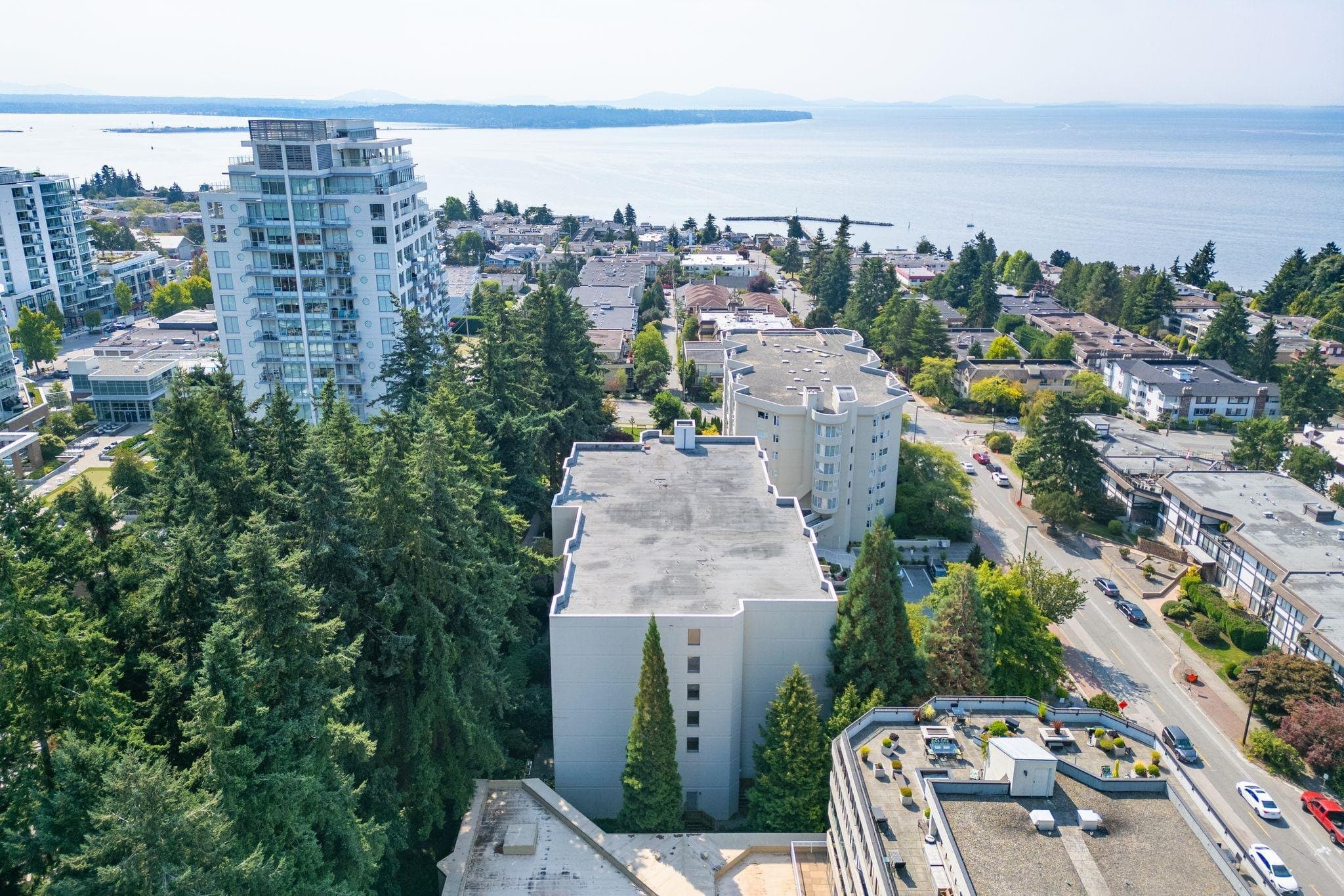 301 - 1442 Foster Street, White Rock, V4B 3X7 — photo 4
