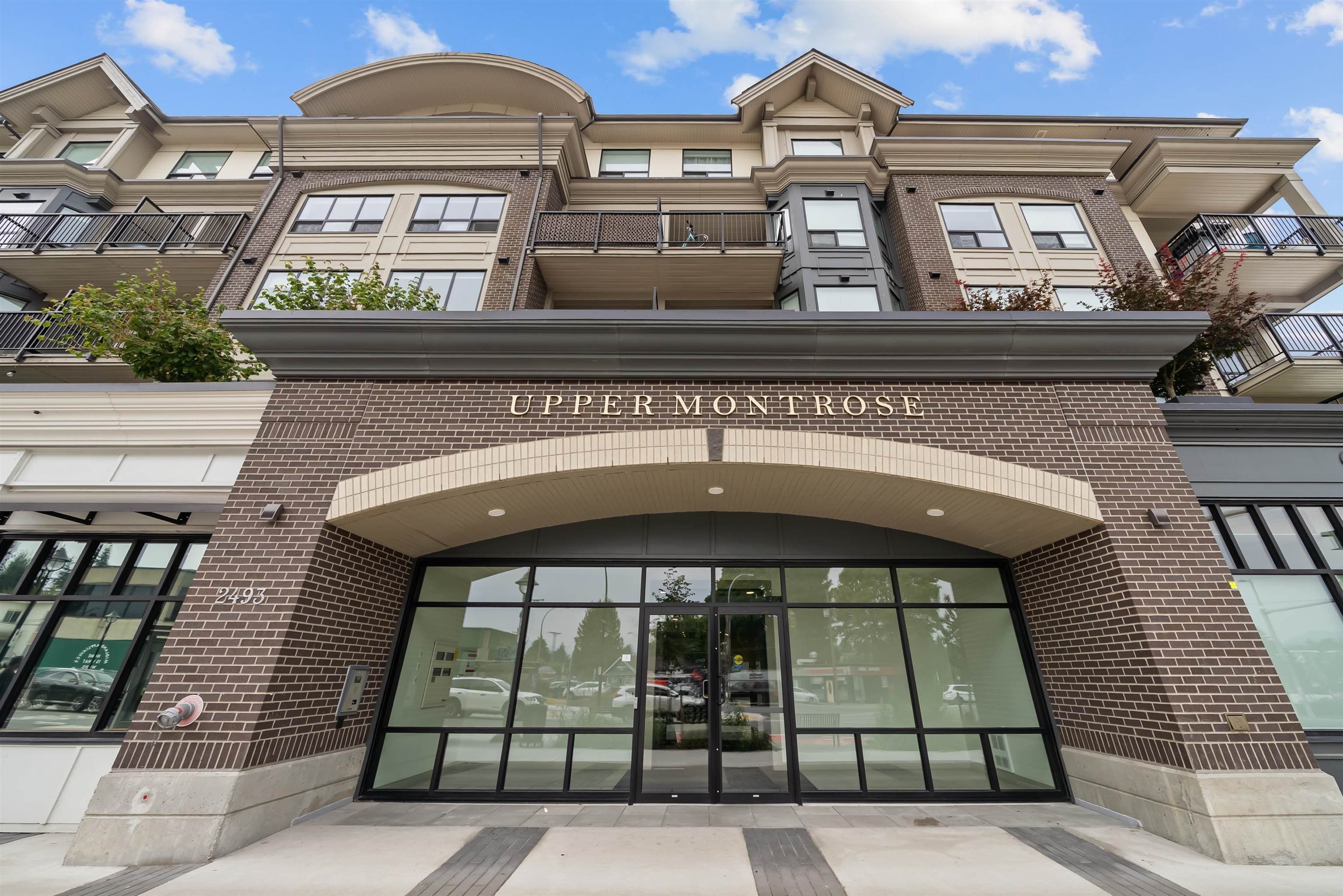 318 - 2493 Montrose Avenue, Abbotsford, V2S 0L4 — photo 1