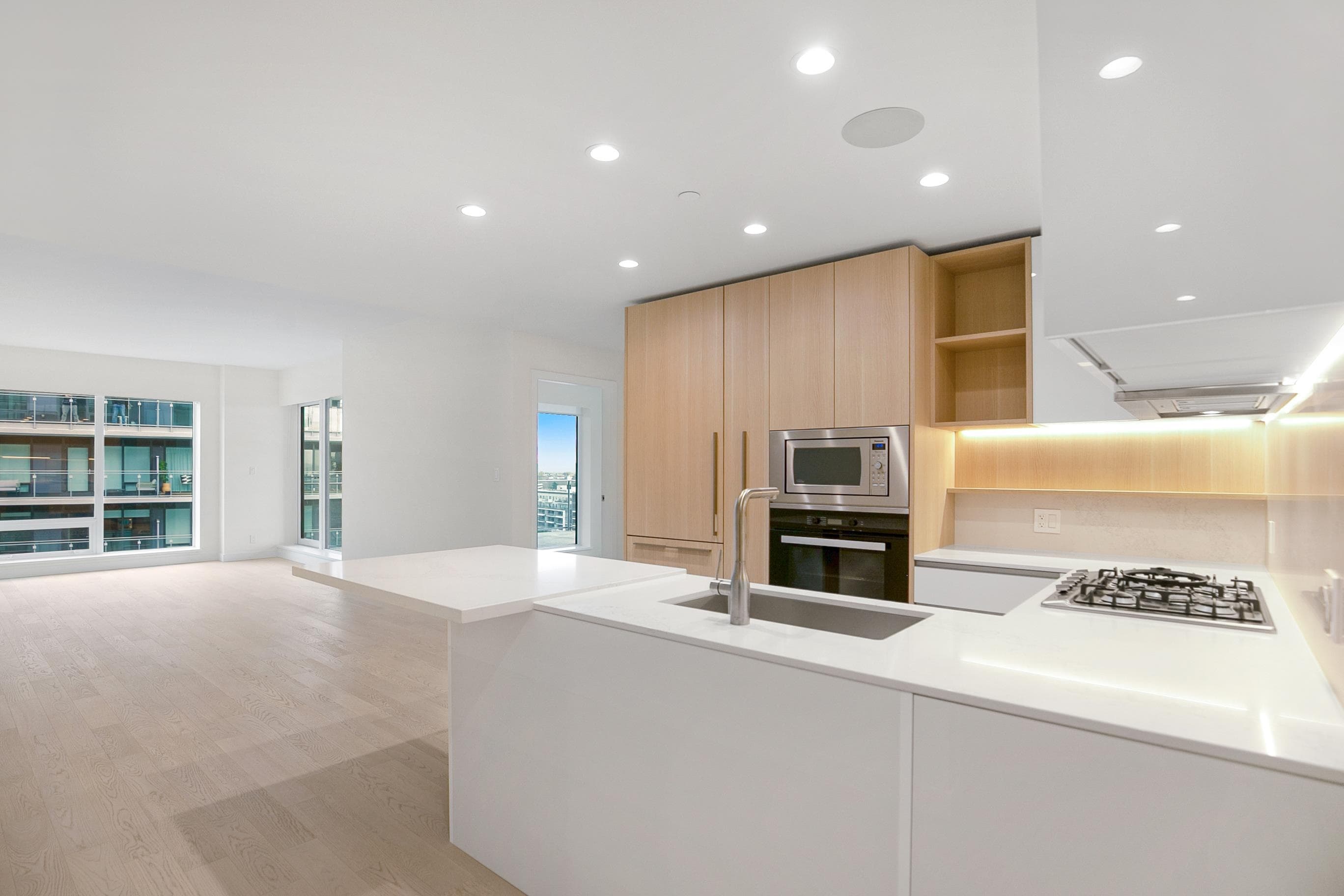 10xx - 6811 Pearson Way, Richmond, V7E 0E7 — photo 3