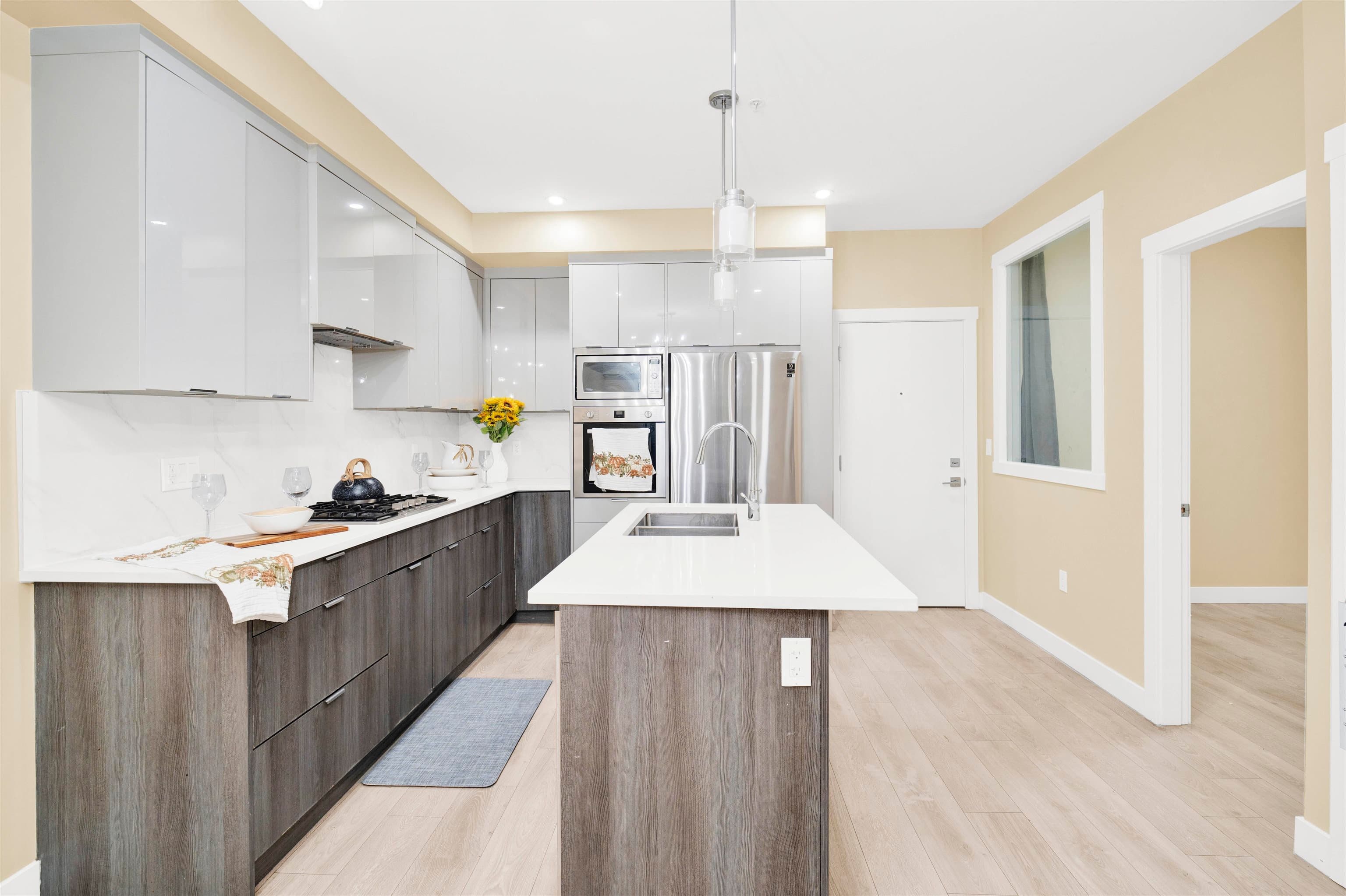 B210 - 14438 72 Avenue, Surrey, V3S 0B6 — photo 2