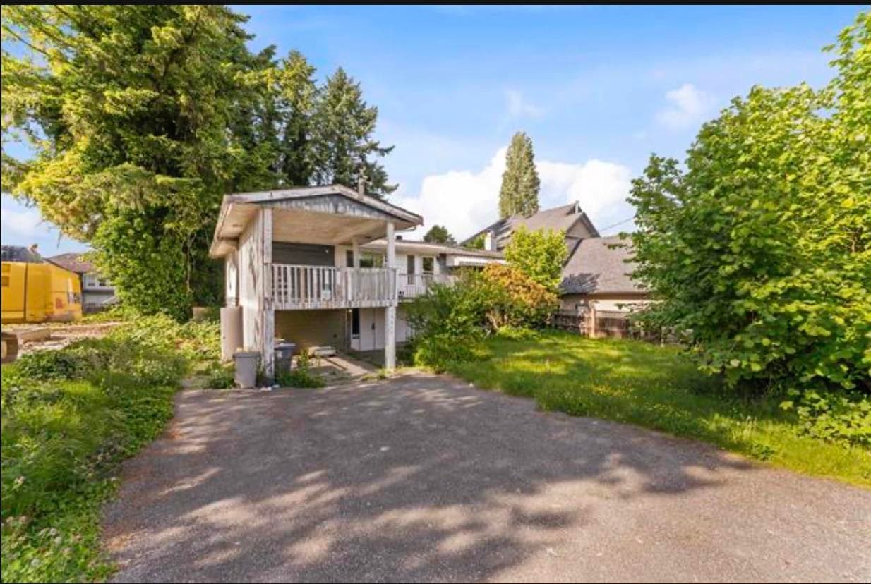 13517 79a Avenue, Surrey