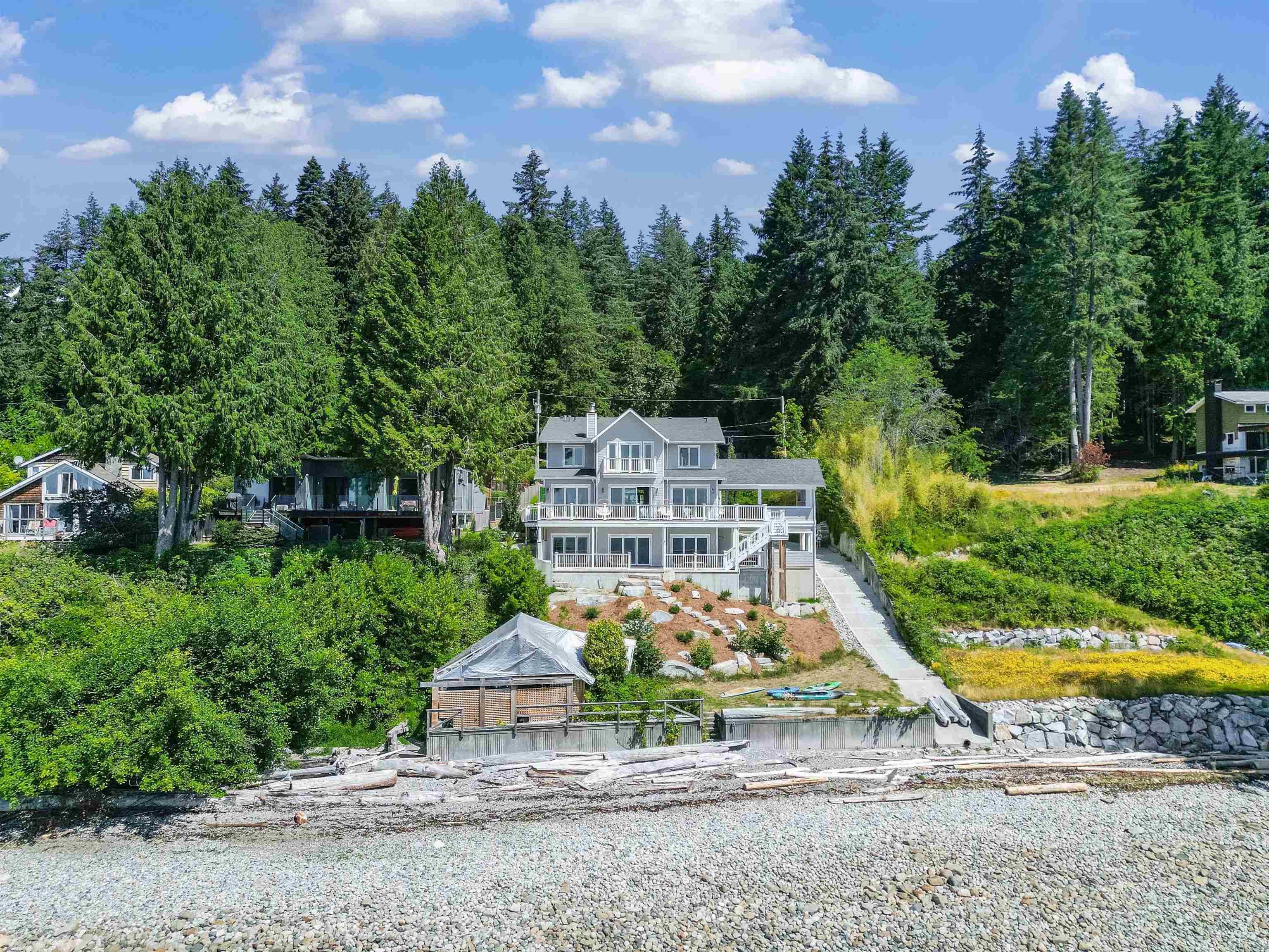 2585 Lower Road, Roberts Creek — sold