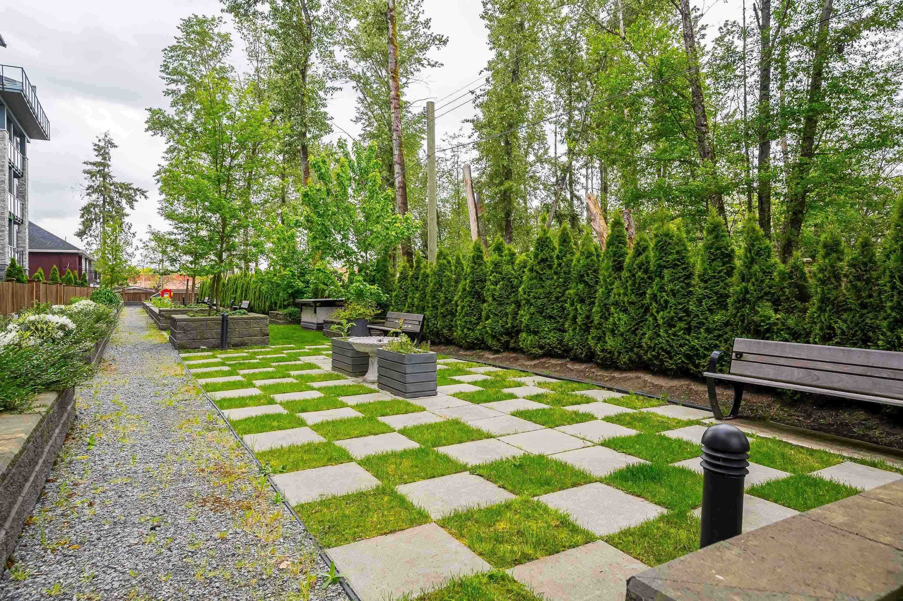 520 - 15351 101 Avenue, Surrey, V3R 0G2 — photo 3